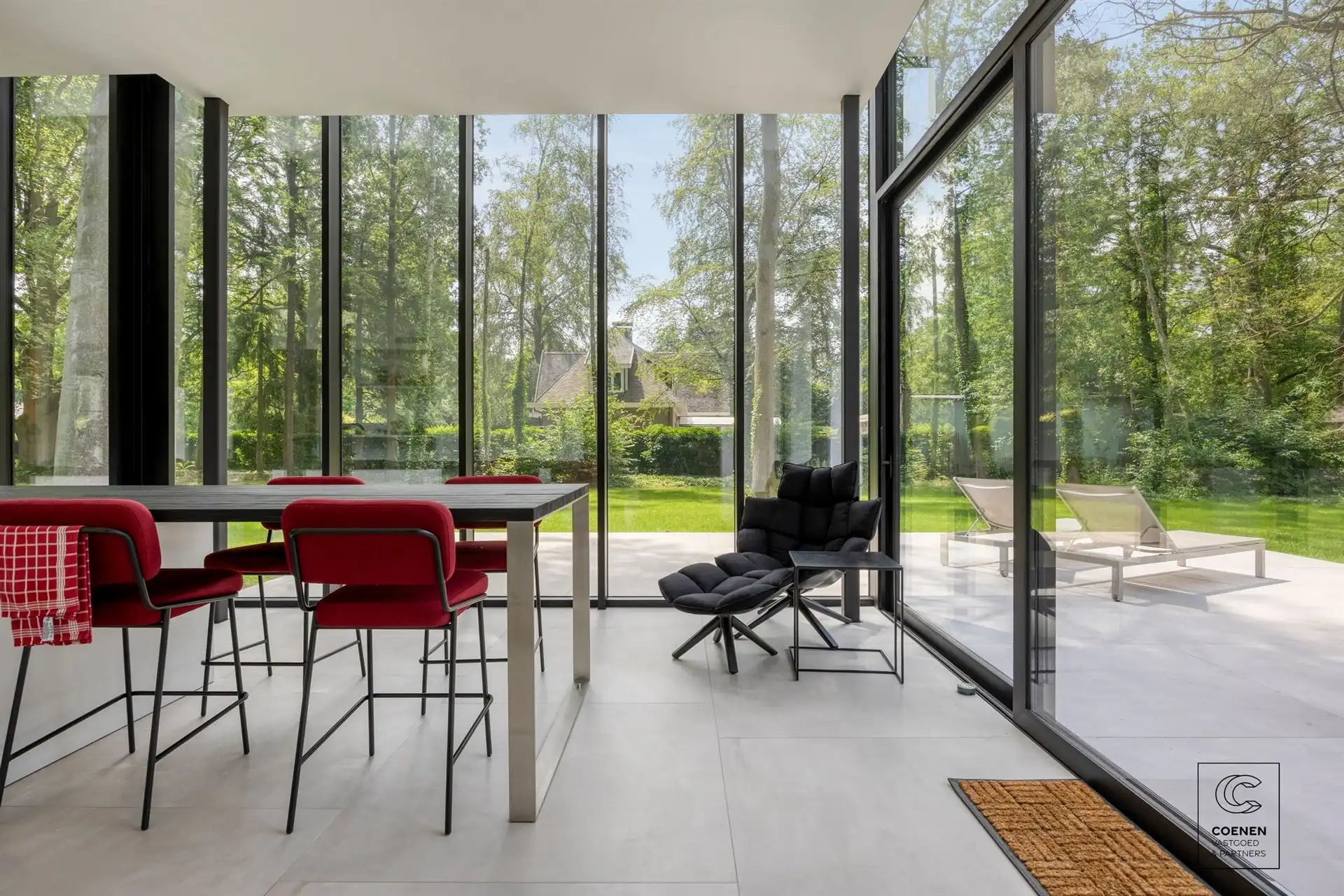 Prachtig gerenoveerde villa op toplocatie te Schilde foto 12