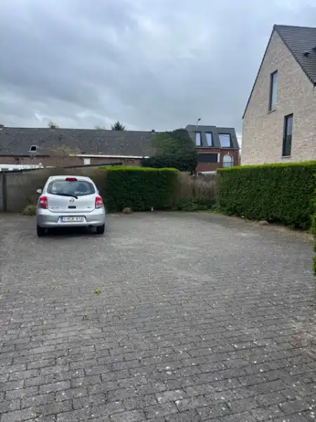 Bovengrondse parkeerplaats te koop in Hofstade (centrum) foto 3