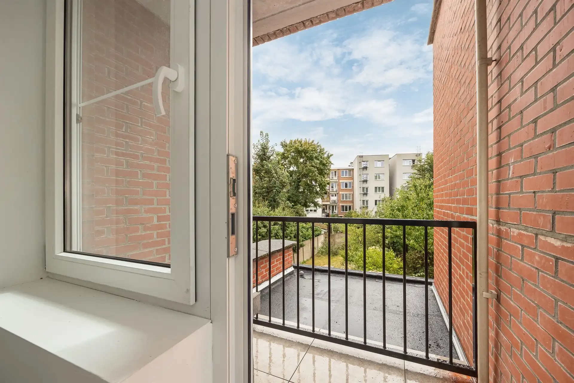 Gelijkvloerse INSTAPKLARE duplex met tuin  in Borgerhout  foto 7