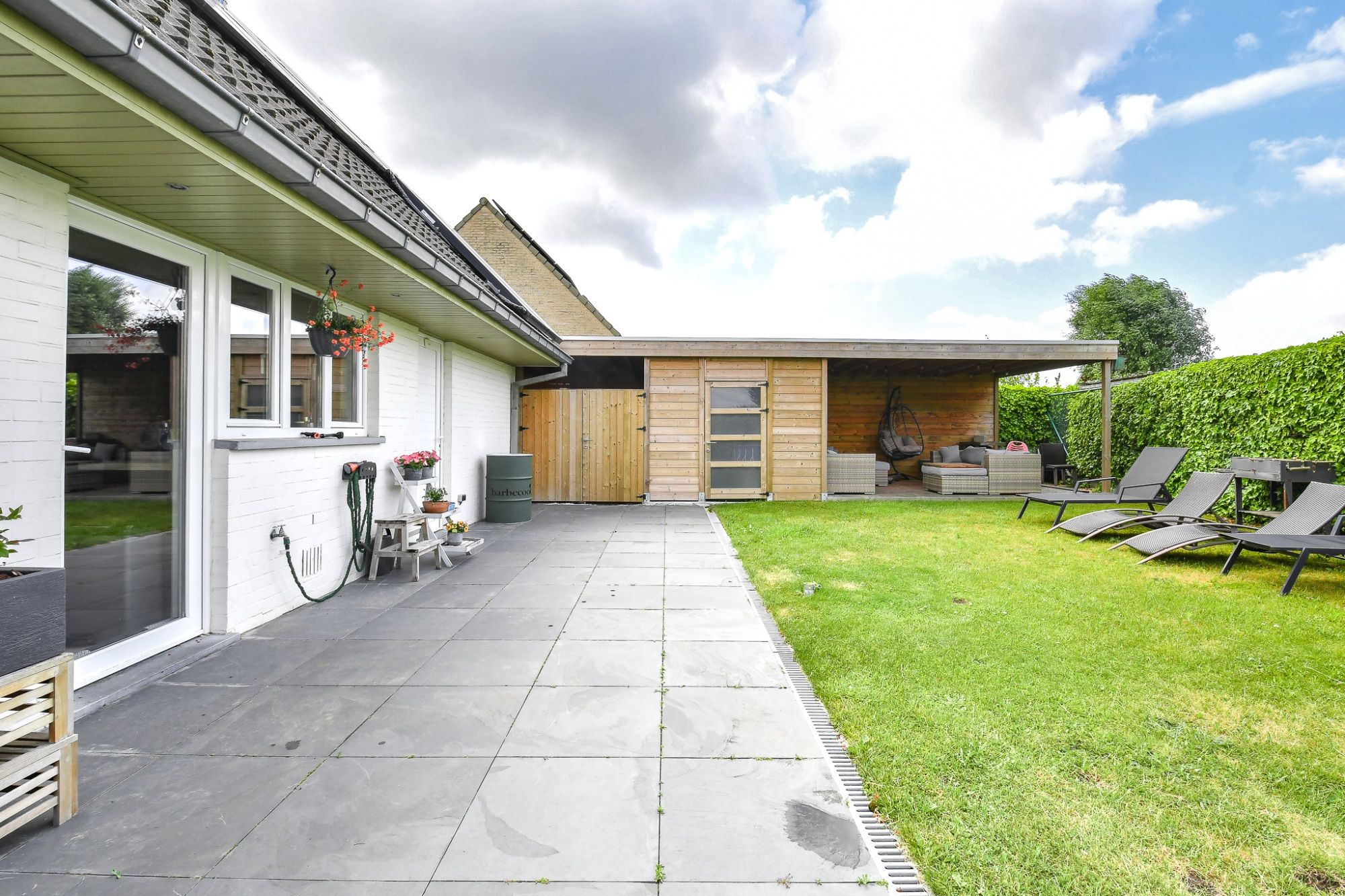 HEDENDAAGSE VILLA vlakbij het centrum van HERTSBERGE foto 2