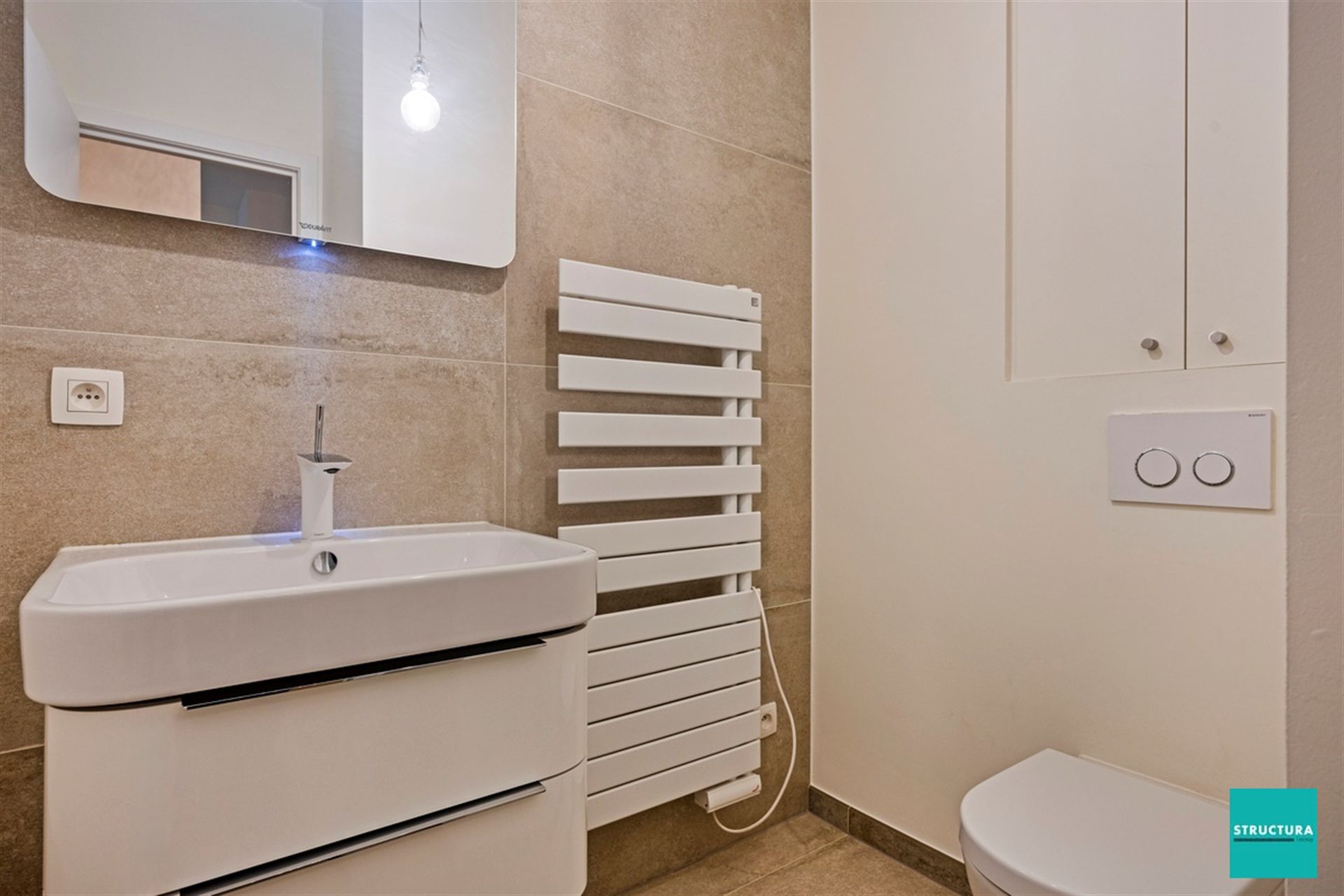 Prachtig eigentijds appartement met een historisch accent  foto 13