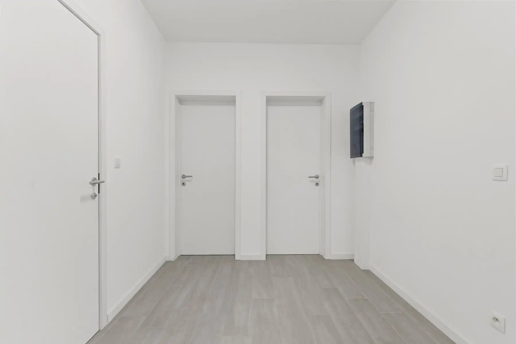 NIEUWE VOORWAARDEN - Opbrengsteigendom met 3 entiteiten foto 8