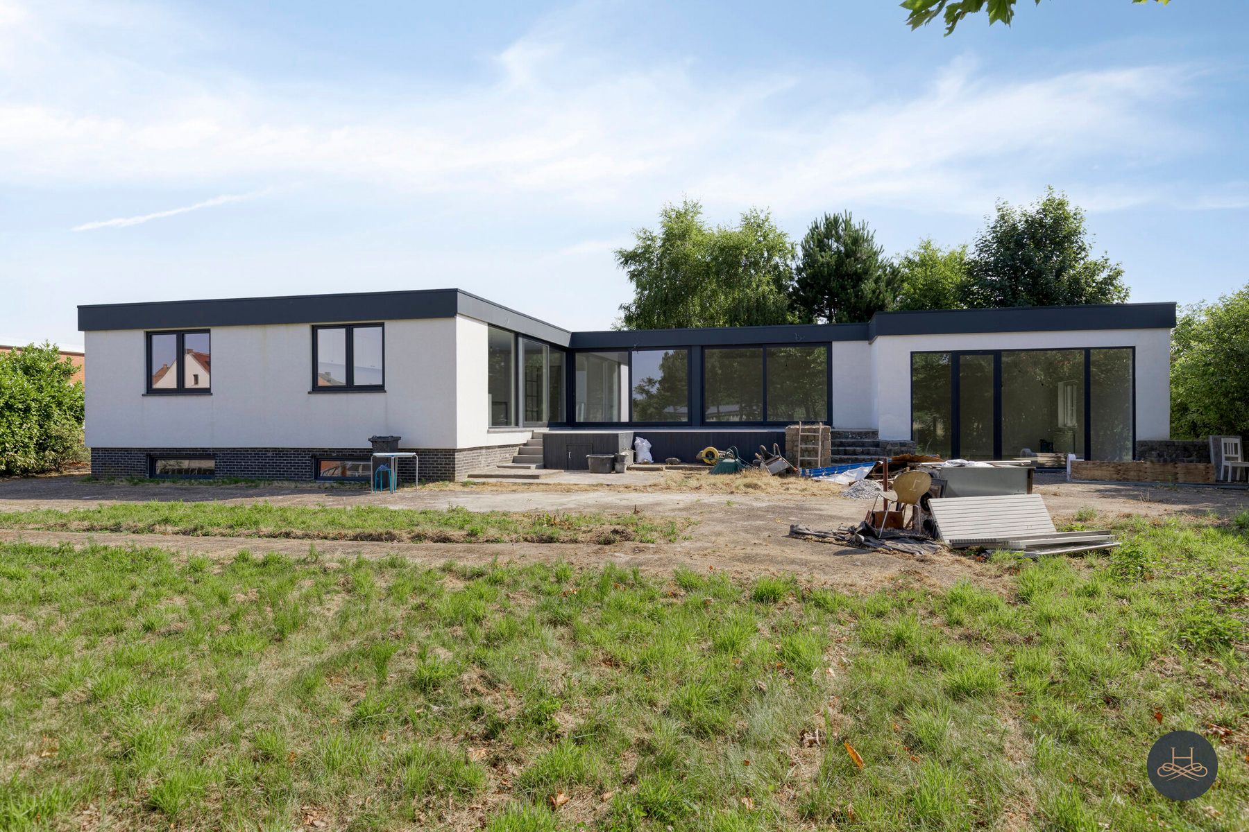 Vernieuwbouwvilla met praktijkruimte in rustige buurt foto 28