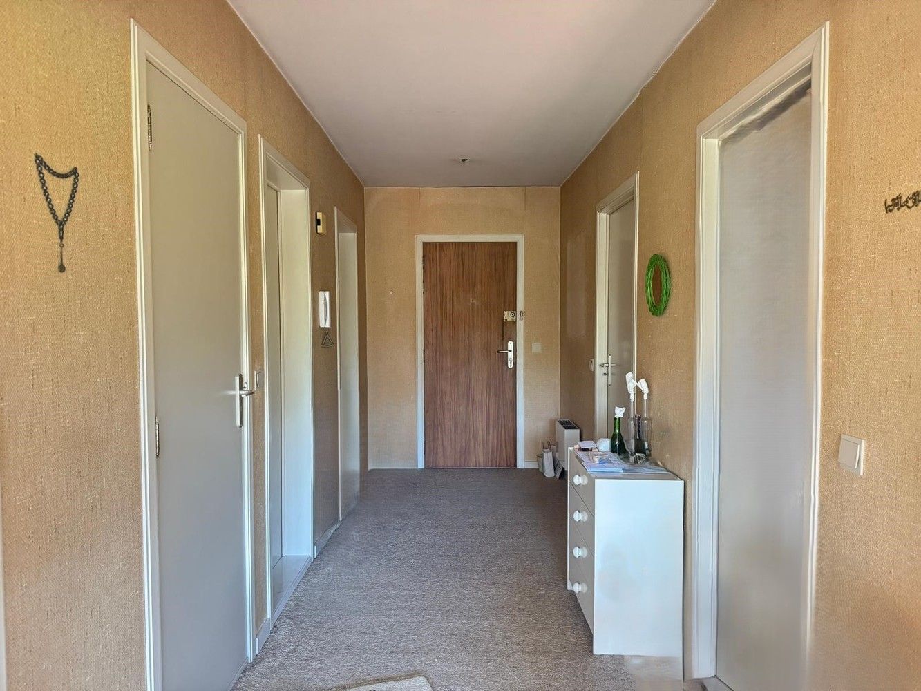 Ruim appartement (H.O.B) pal in Genk-Centrum - Investeringskans! foto 5