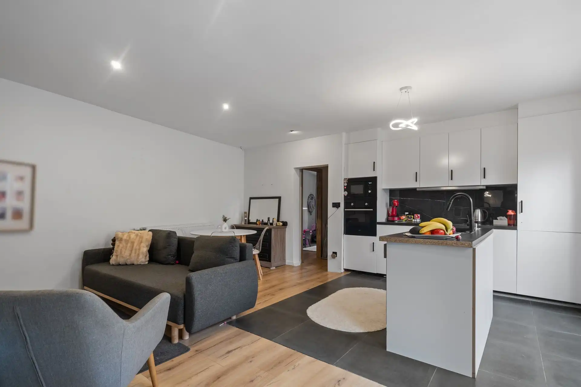 Instapklare, halfopen bebouwing, met 6 slaapkamers, op 329m² grond te Overmere.  foto 11