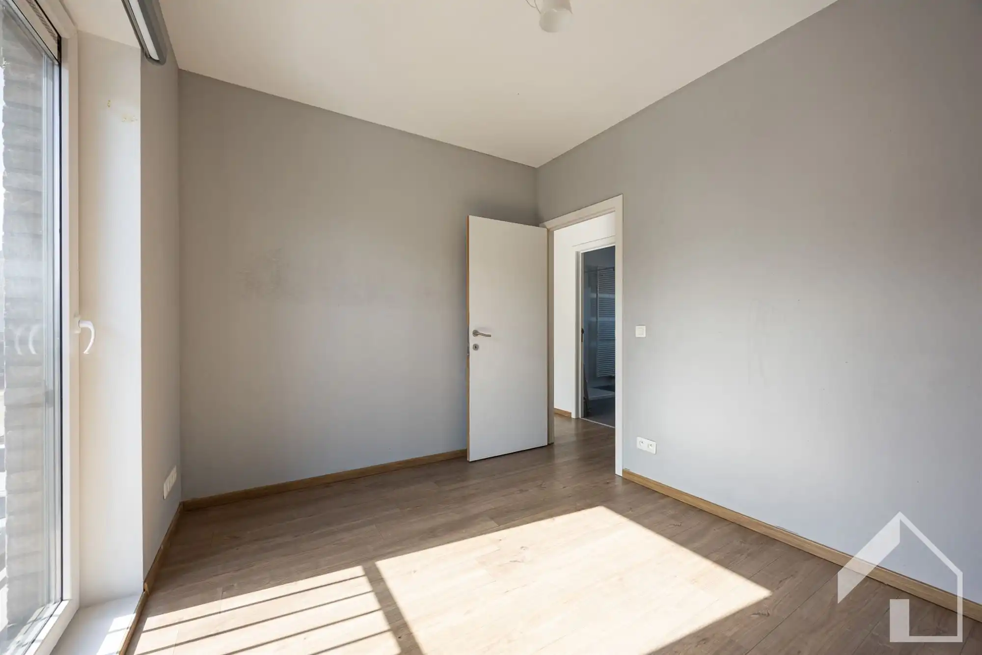 Ruime woning op een rustige locatie! foto 14