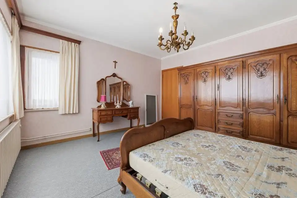 KNUSSE GEZINSWONING MET 4 SLKS EN EEN GARAGE IN BOEKHOUT foto 28