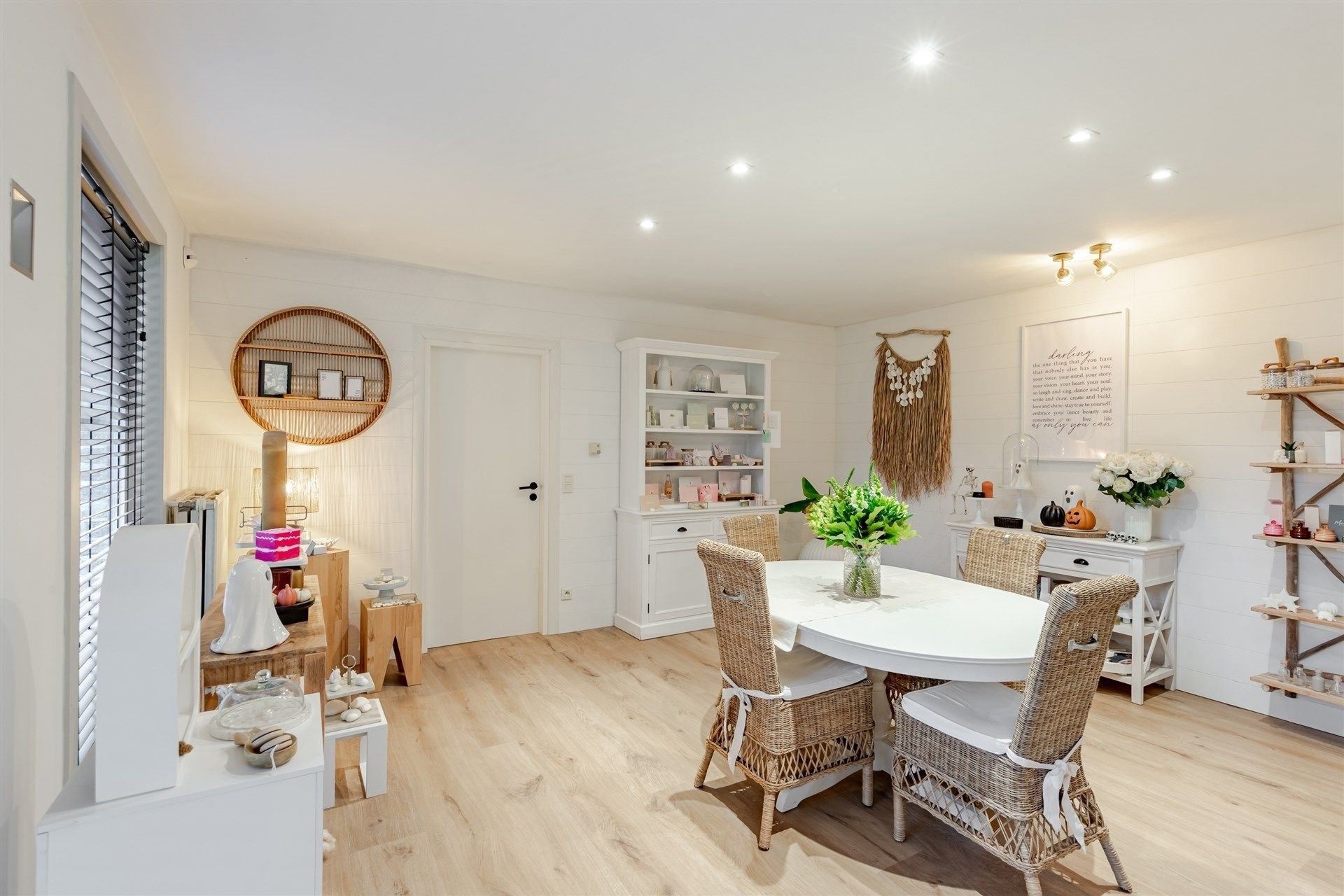 Super gezellige en instapklare woning met mooie tuin in Wichelen foto 5