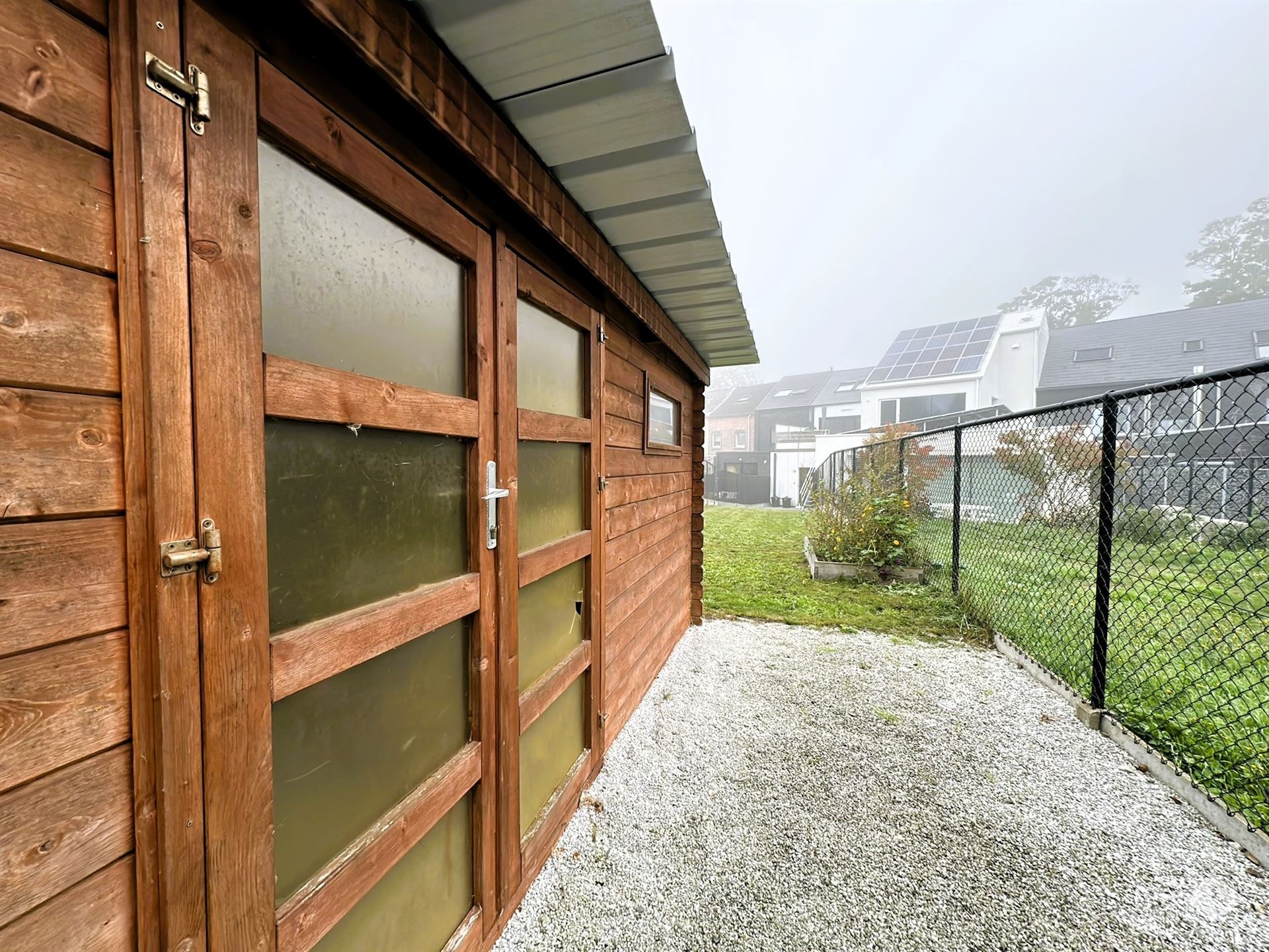 Volledig gerenoveerde woning met architecturale uitstraling te Buggenhout foto 17