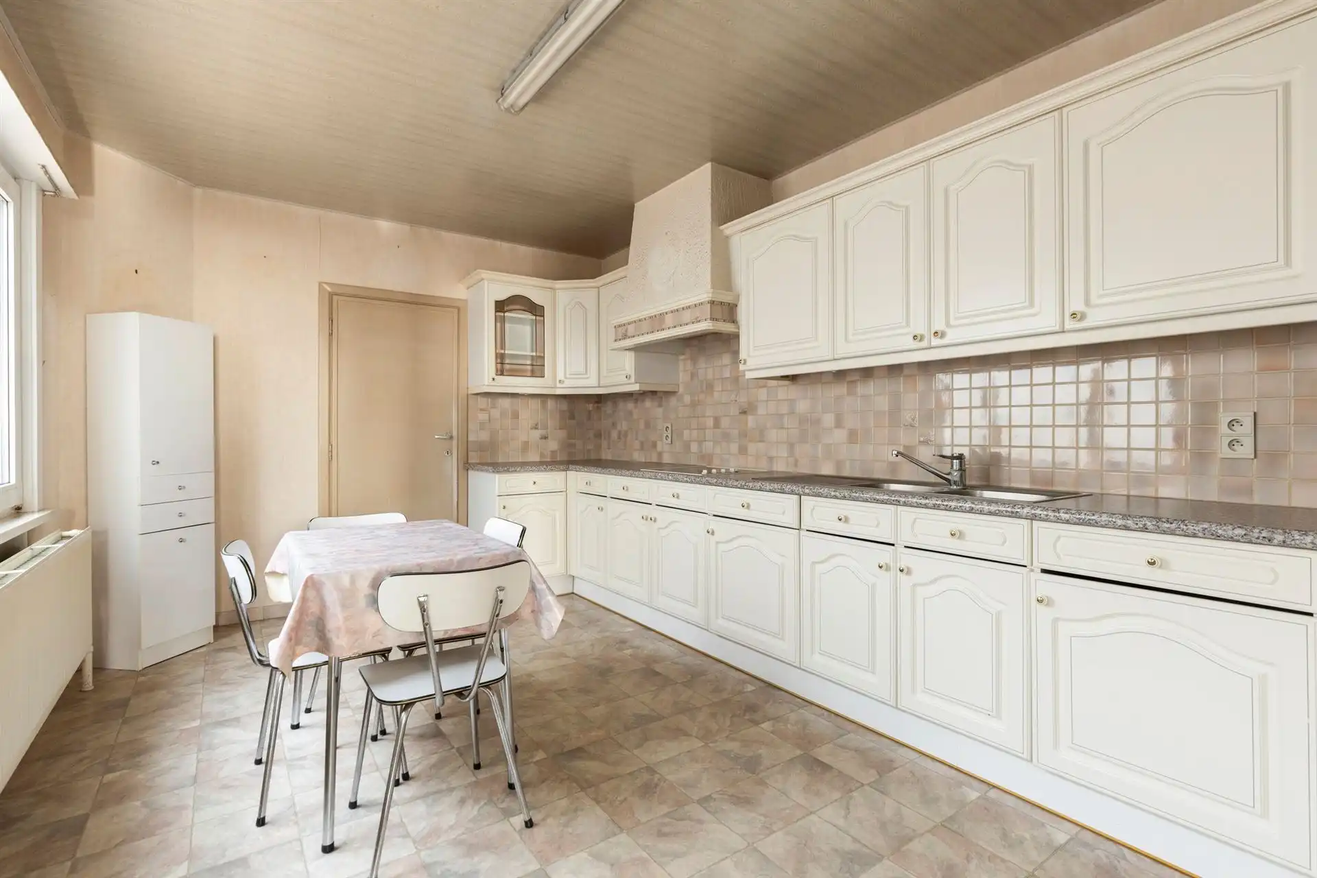 Karaktervolle woning met 3 (mogelijk 4) slaapkamers.  foto 8