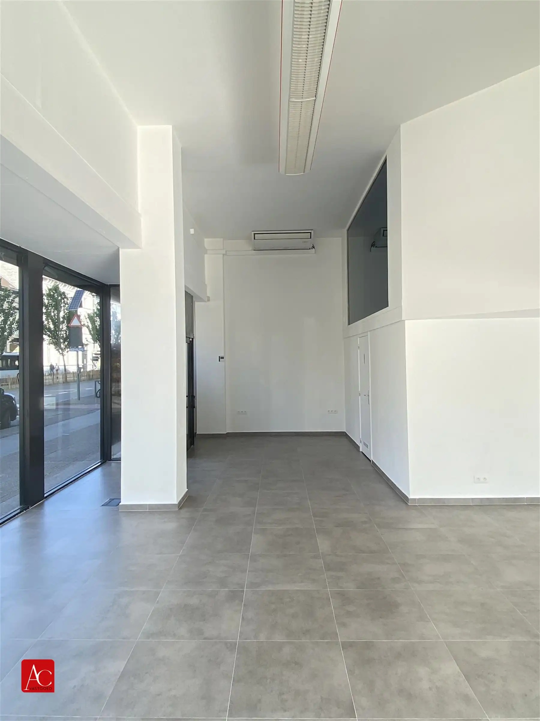 Commercieel handelspand in hartje Sint-Niklaas foto 4