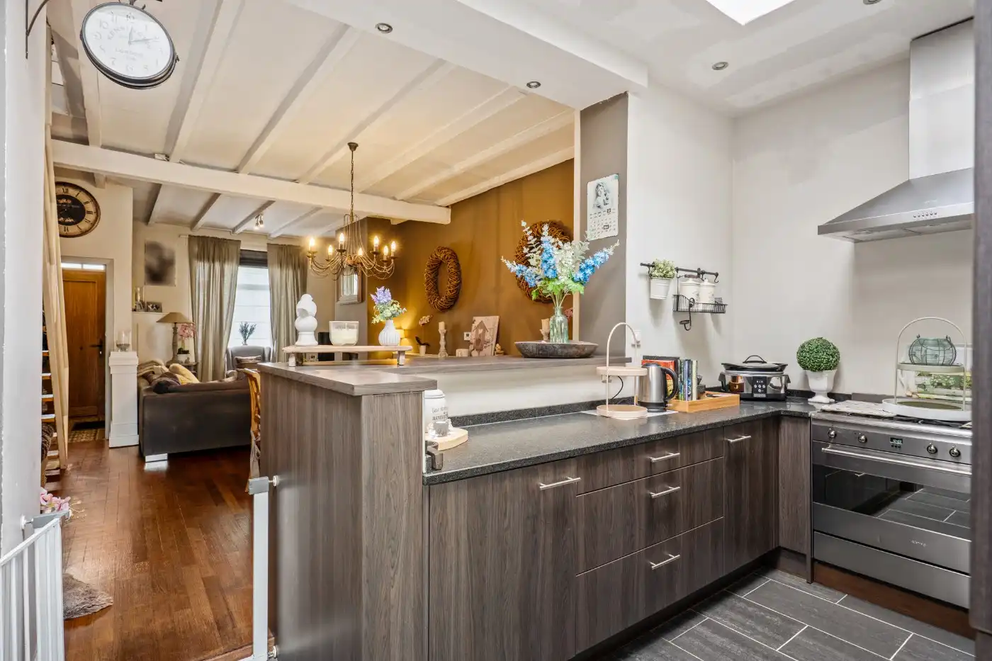 Instapklare woning met 2 à 3 slpk., tuin en garage foto 11