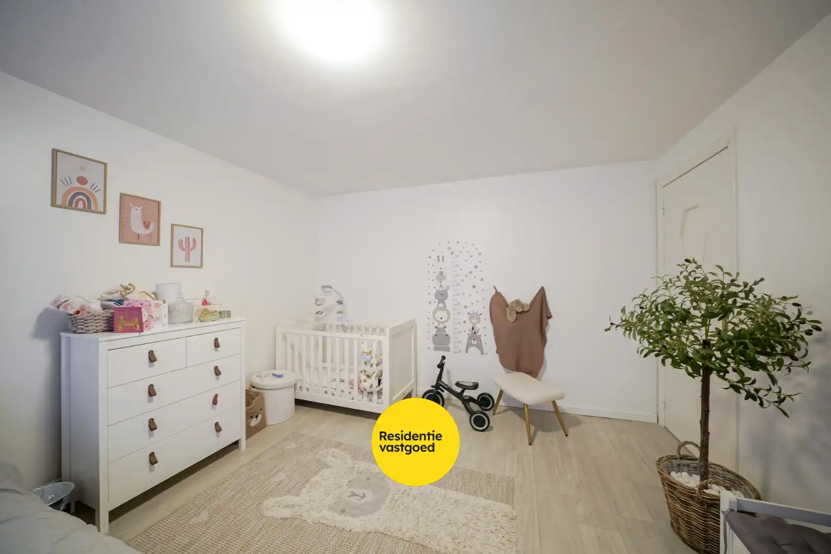 Instapklare woning met diepe tuin te Oostende foto 17