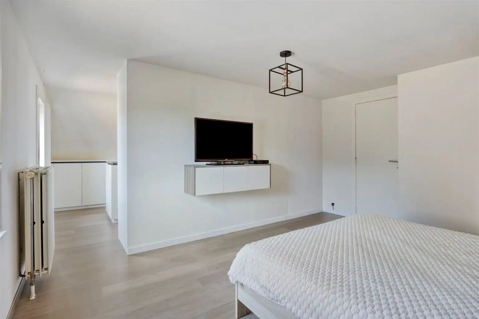 Vrijstaande woning met 3 slaapkamers, inpandige garage, omheinde tuin en zonnepanelen, zeer rustig gelegen in het landelijke Molenbeersel. foto 19