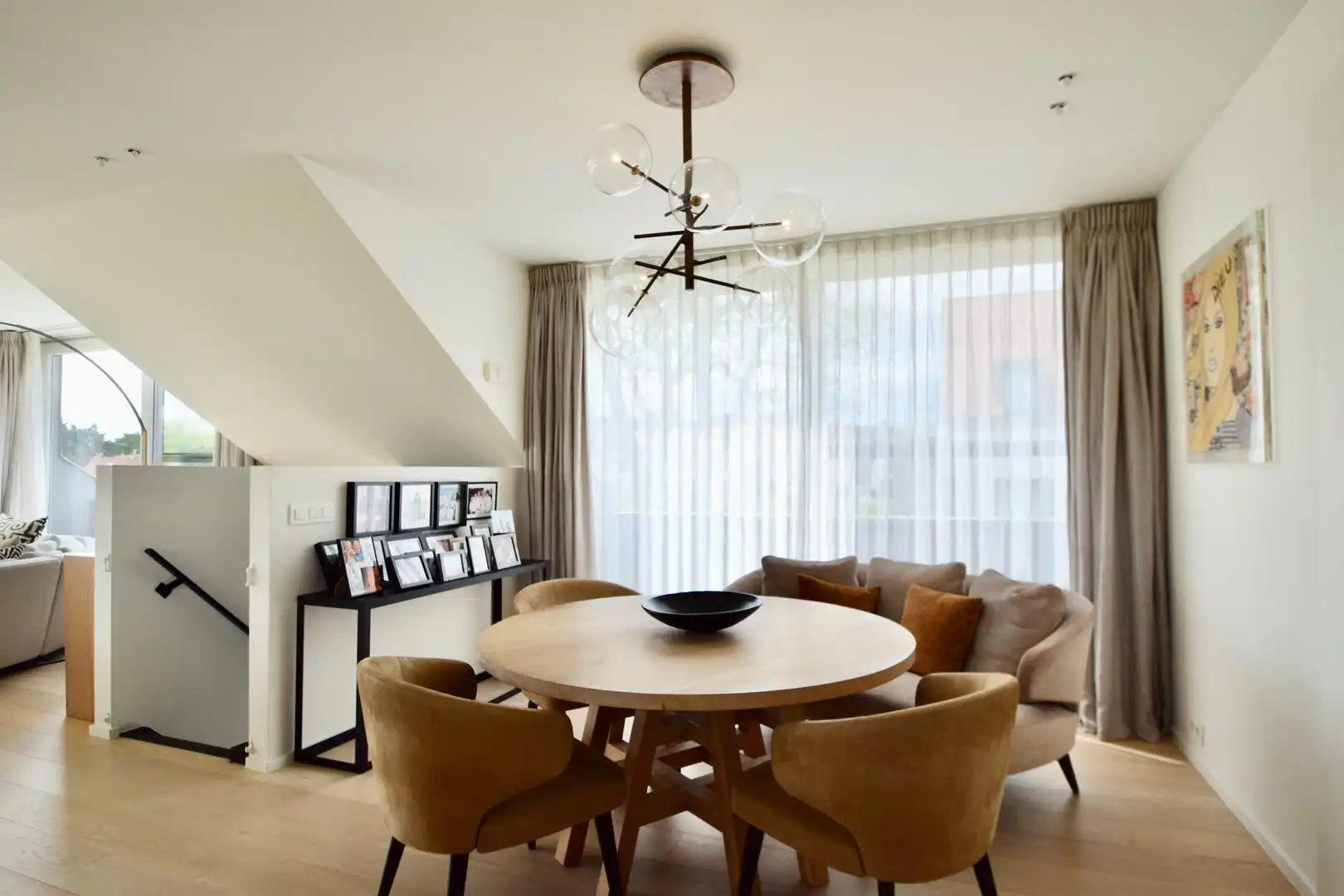 Uitzonderlijke eigendom met een uniek open zicht op de Hazegraspolders, vlakbij het Oosthoekplein. foto 10