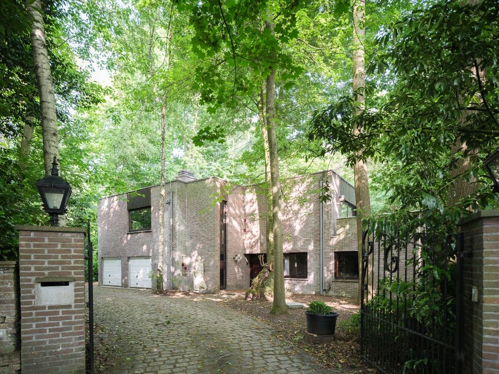 Architecturale villa op een perceel van 2.008 m² in het pittoreske Deurle. foto 3