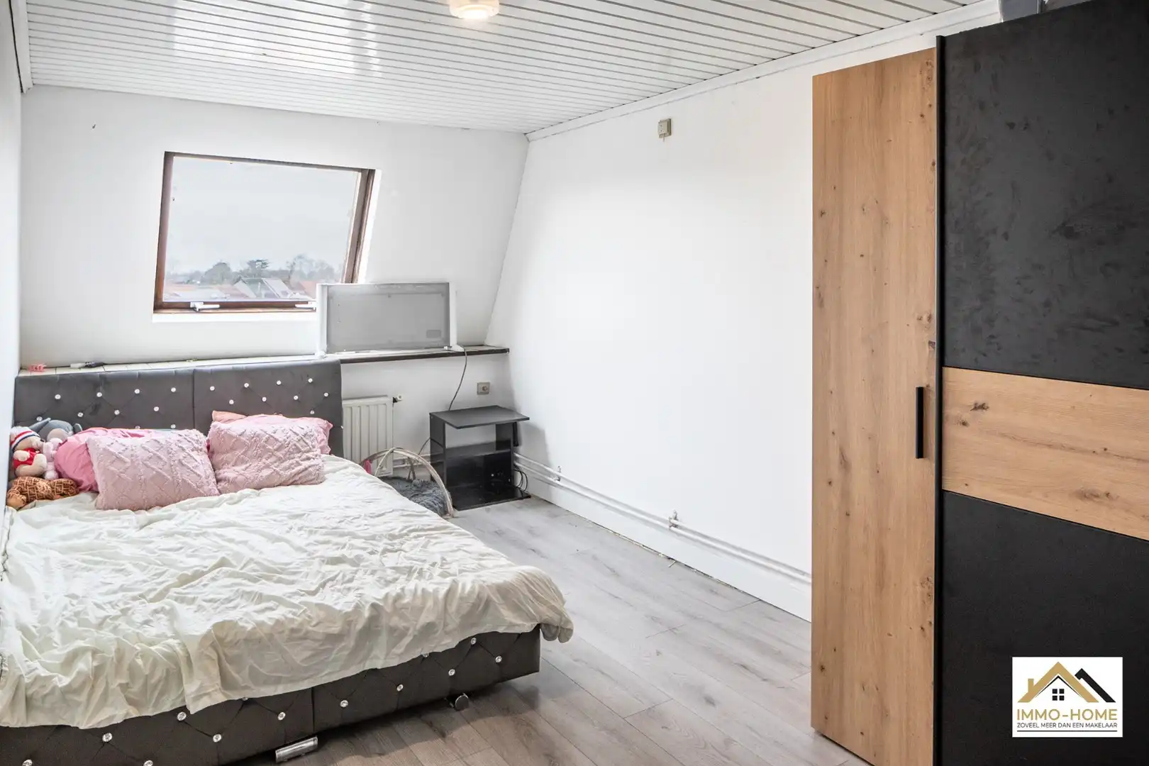 Opbrengsteigerndom met vijf appartementen foto 23