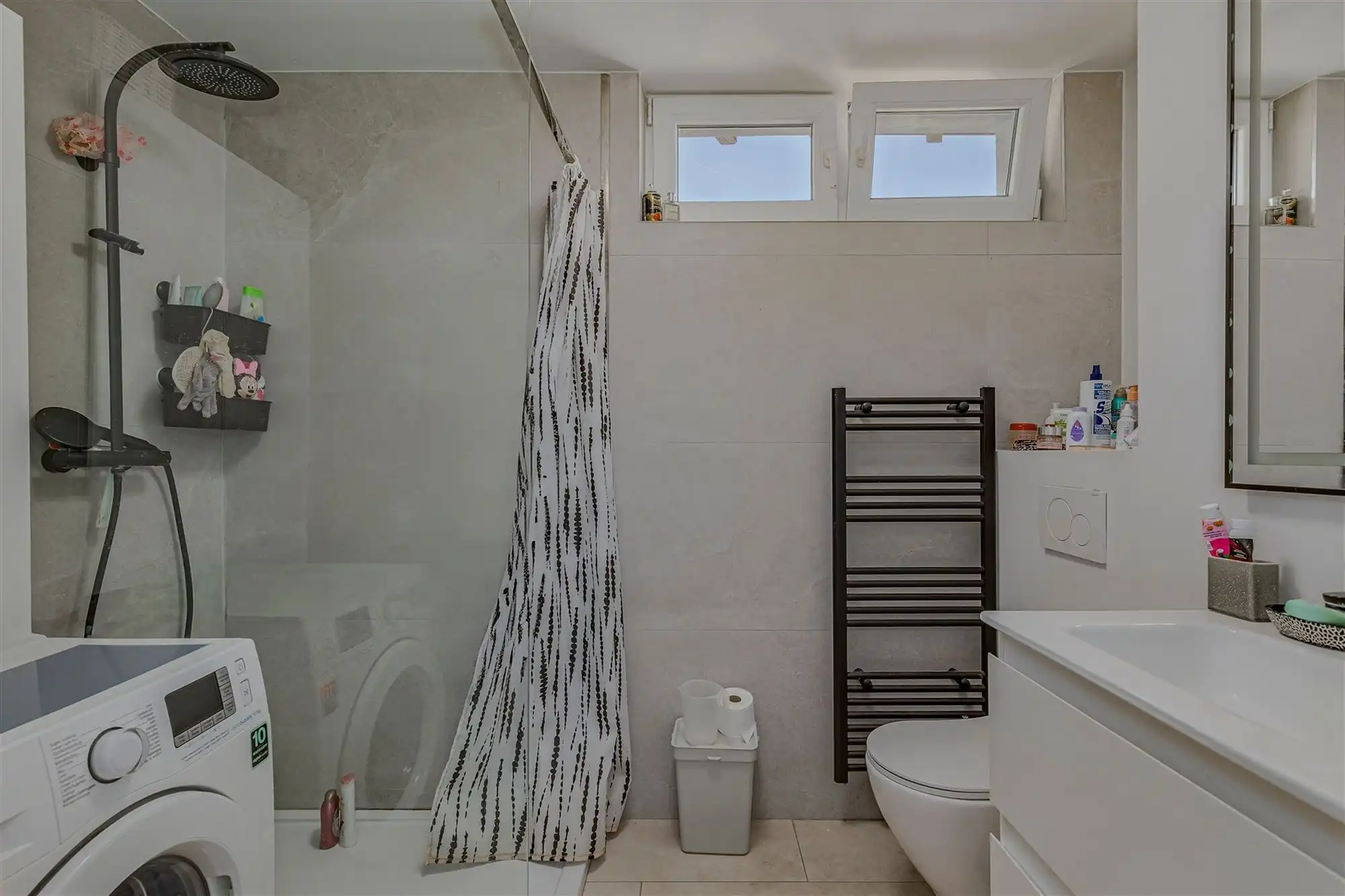 Woning ingedeeld in 4 verhuurde units op topligging aan Park Spoor Noord foto 22