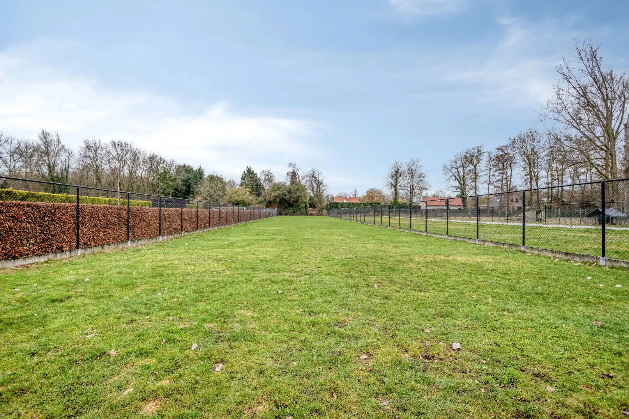 Ruime, energiezuinige woning met 6 slaapkamers & 2 badkamers foto 24