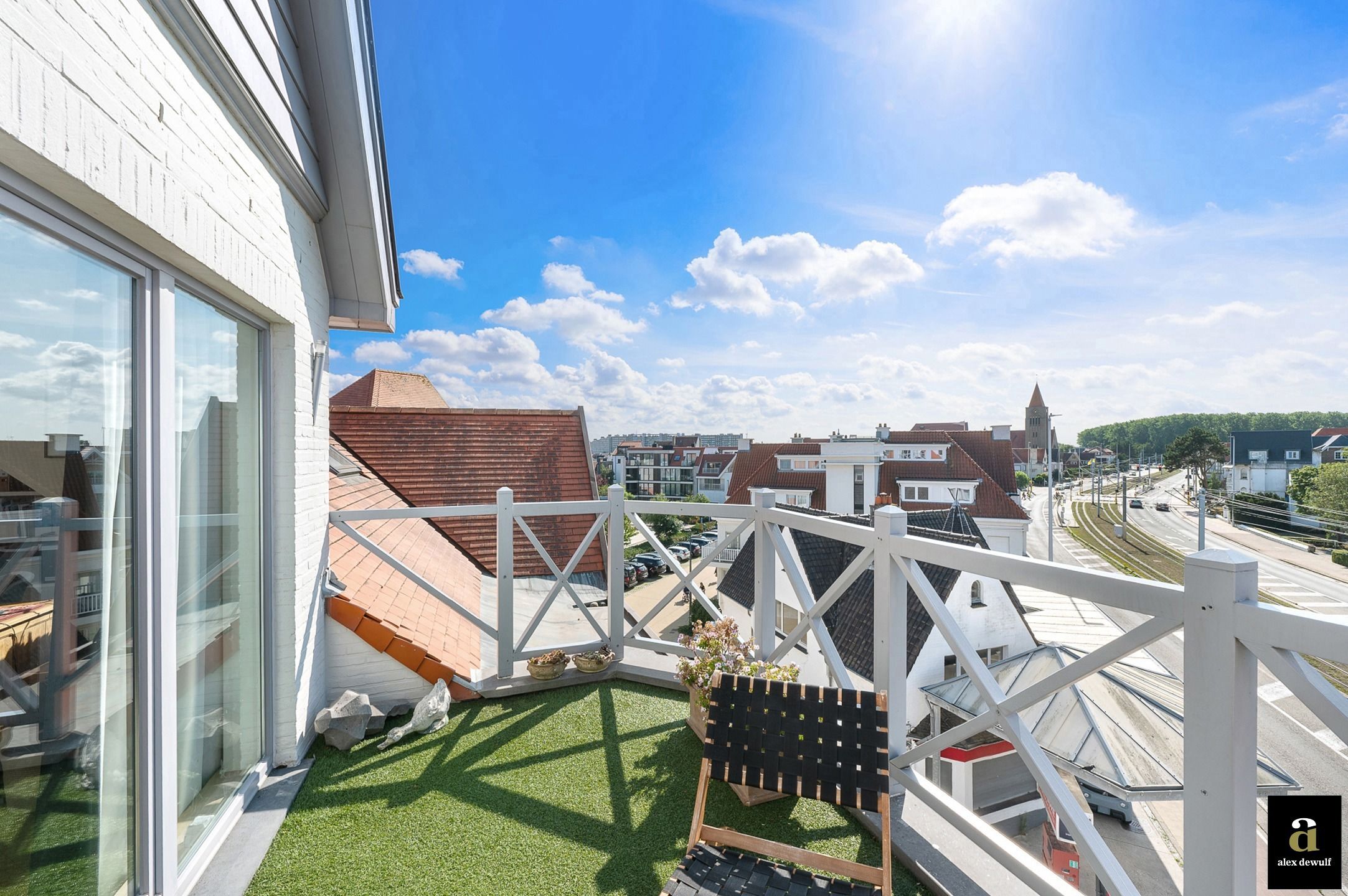 Ruim en licht dakappartement met westterras te Duinbergen foto 35
