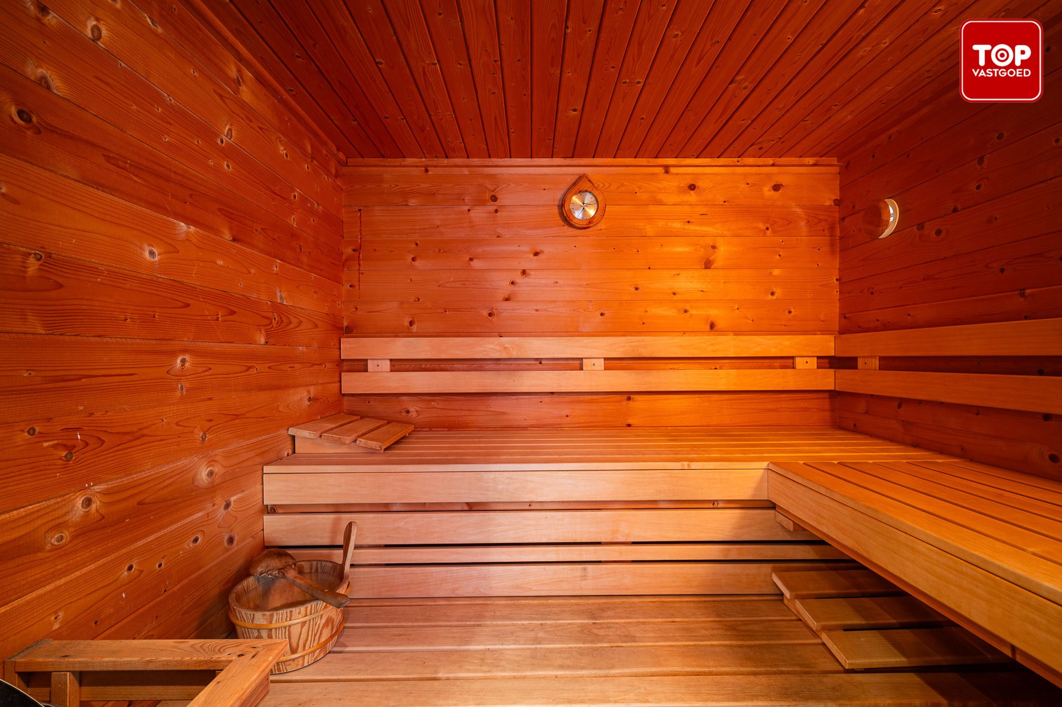 Bel-etagewoning met 3 slaapkamers, jacuzzi en sauna foto 19