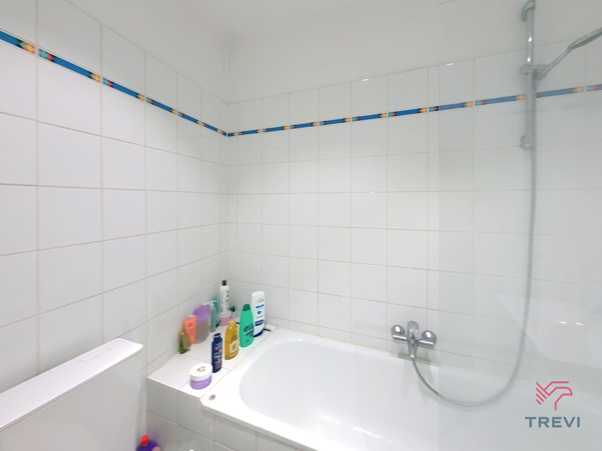 Gemeubileerd appartement met 1 slaapkamer naast de Zavel! foto 8