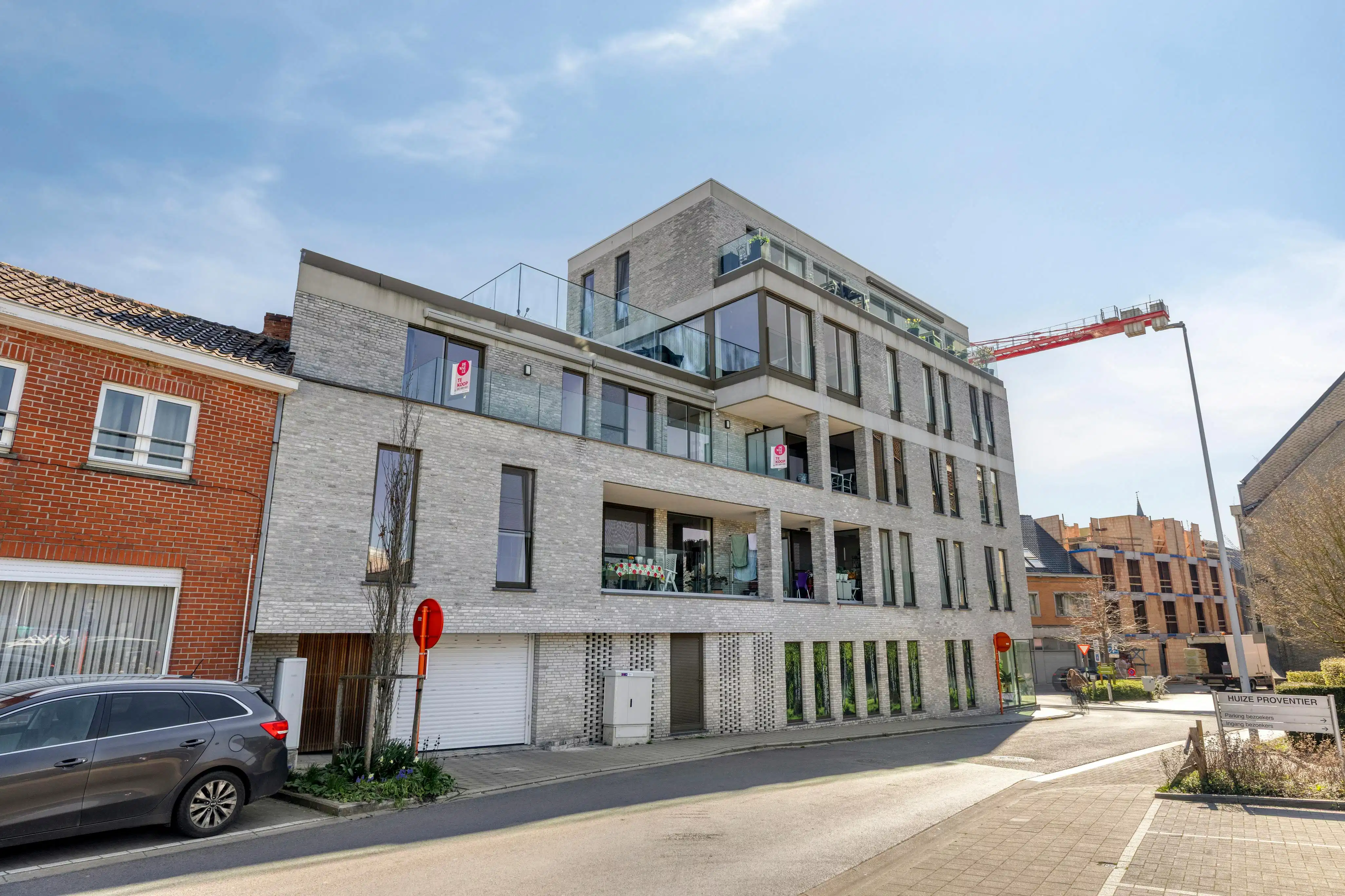 Recent en lichtrijk appartement met zuidgericht terras in hartje Poperinge foto {{pictureIndex}}