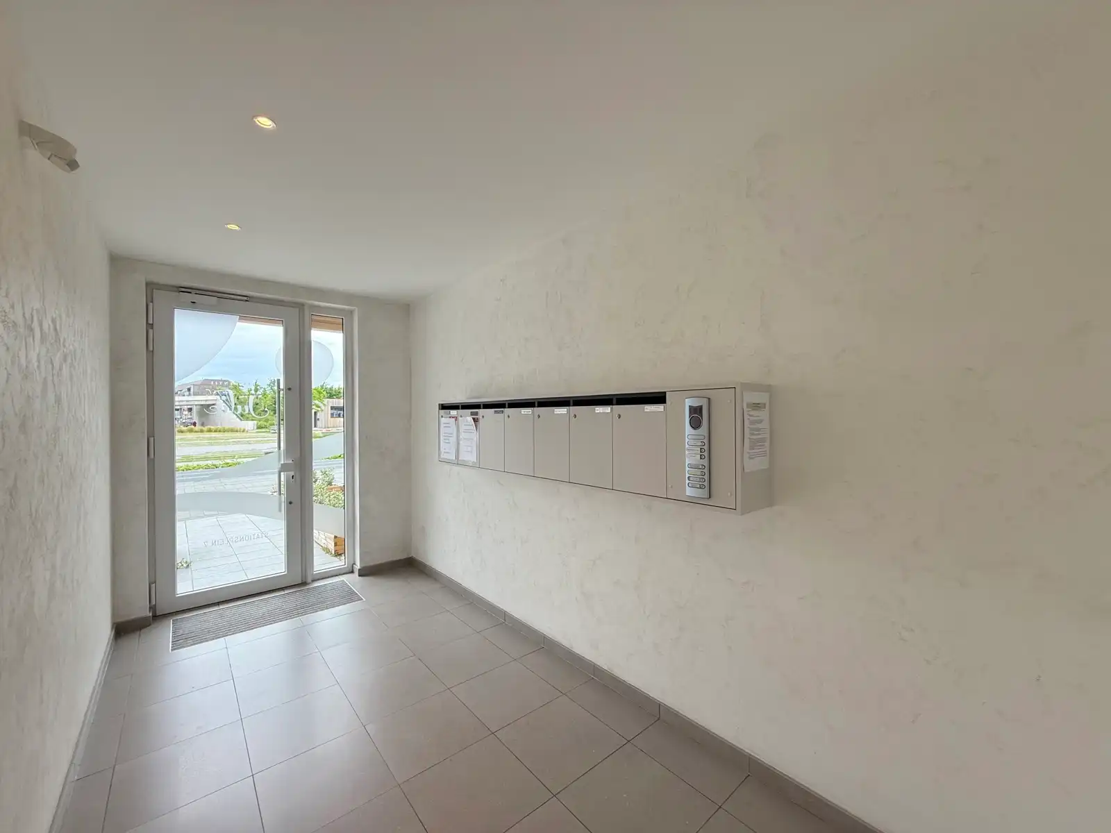 Instapklaar appartement met 2 slaapkamers en terras foto 22