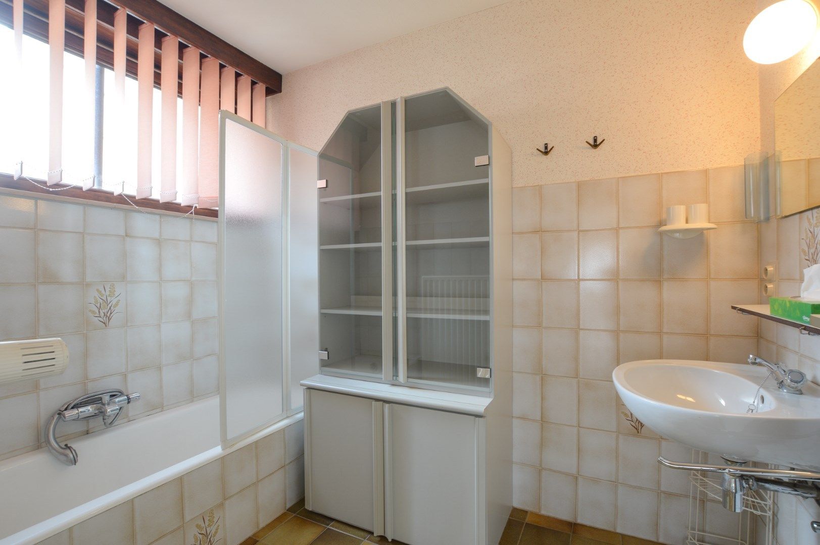 Ruim appartement gelegen in het centrum van Oudenburg foto 12