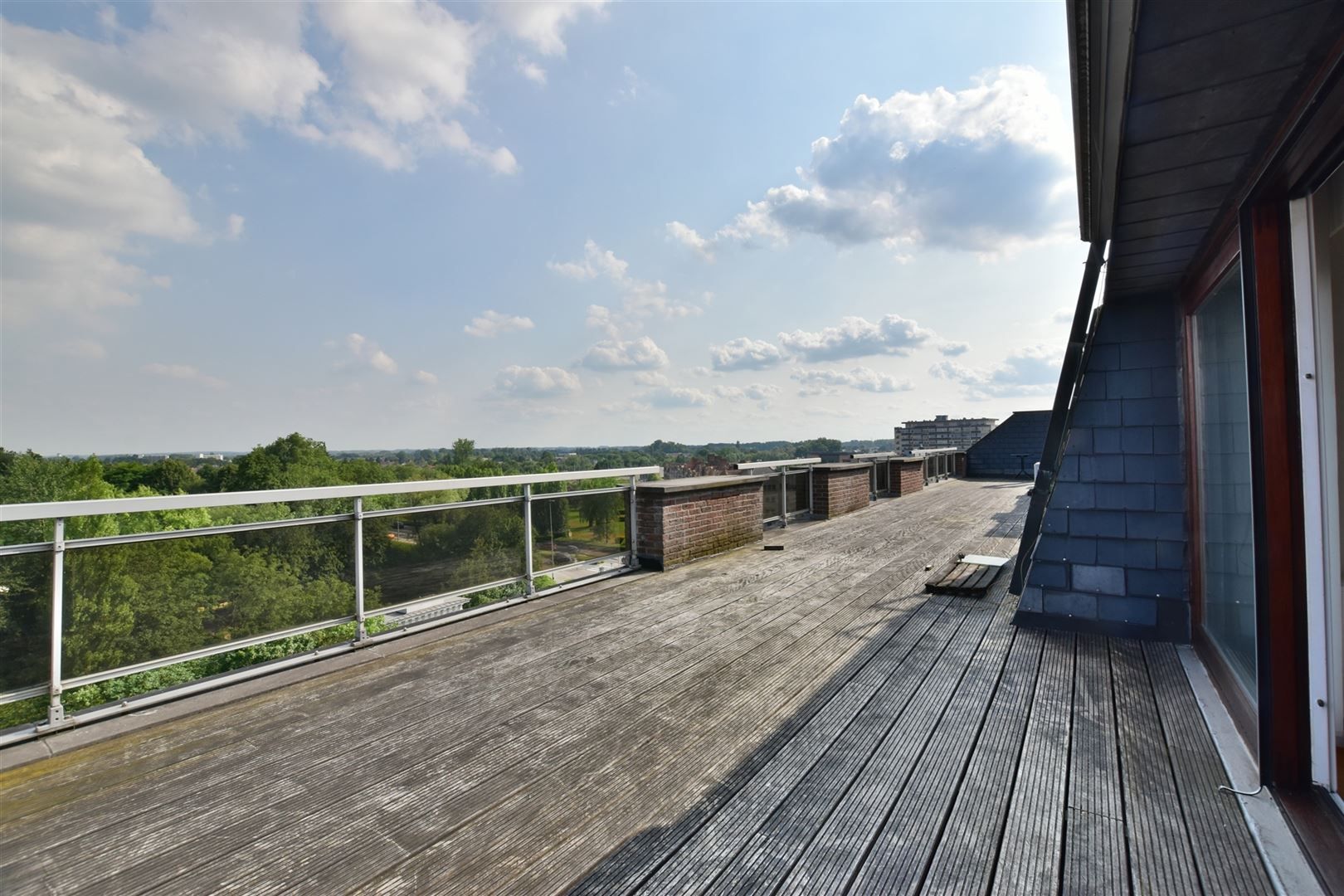 Ruim dakappartement met fantastisch zicht in het hartje van Dendermonde  foto 10