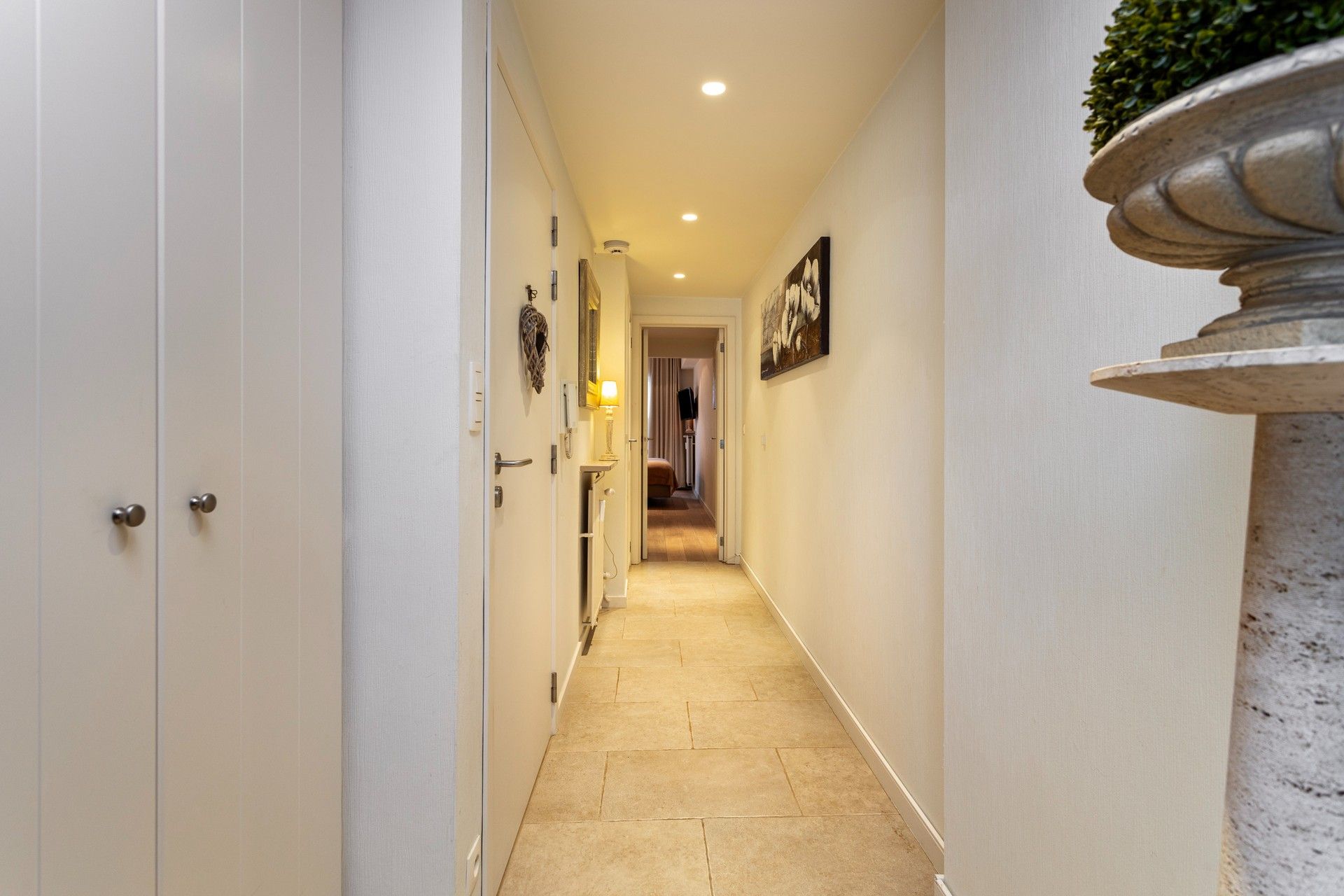 Gemeubeld: Prachtige pied-à-terre aan het Rubensplein foto 8