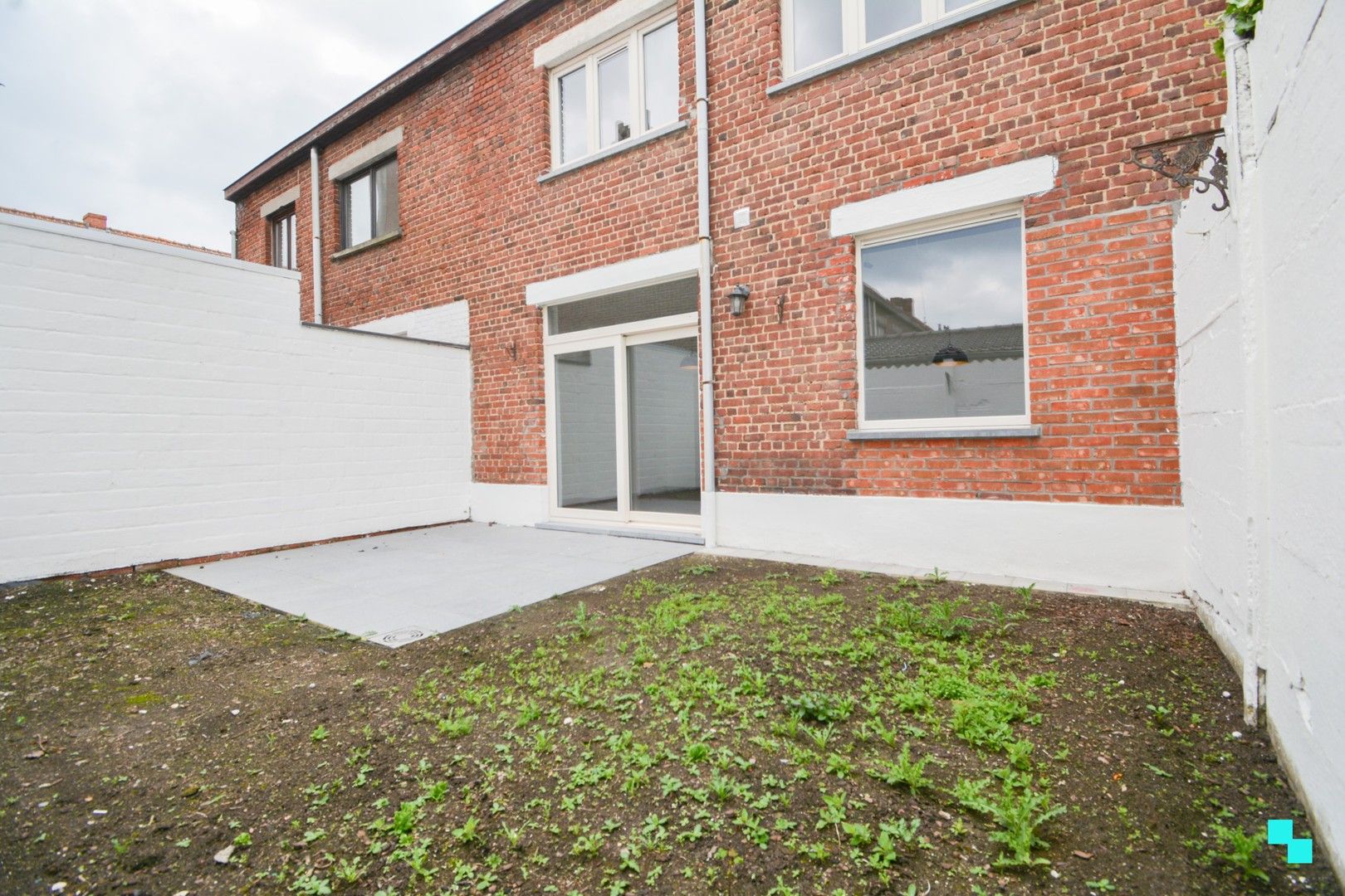 Instapklare rijwoning met drie slaapkamers te Izegem foto 6