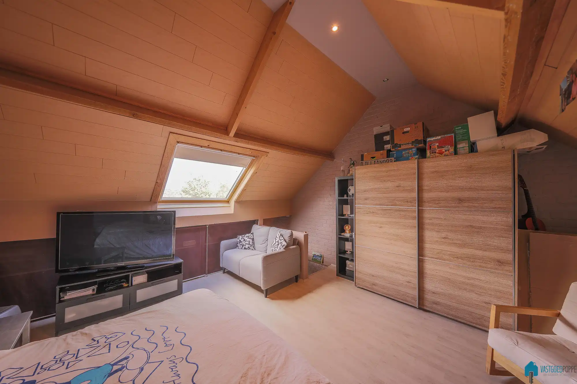 Gerenoveerde ééngezinswoning met tuin foto 22