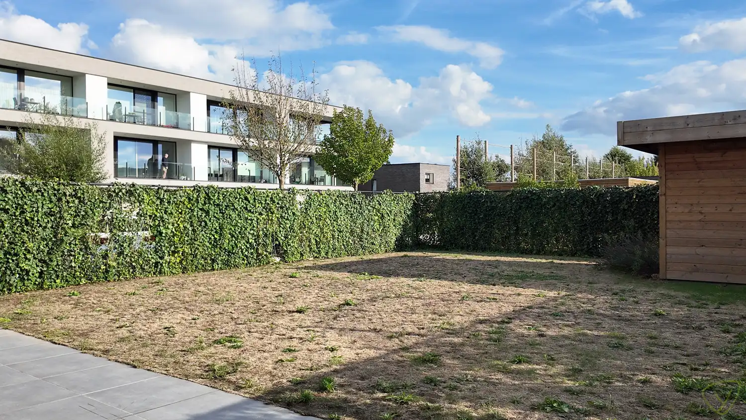 Halfopen prachtig afgewerkte woning vlakbij het centrum van Eeklo foto 10