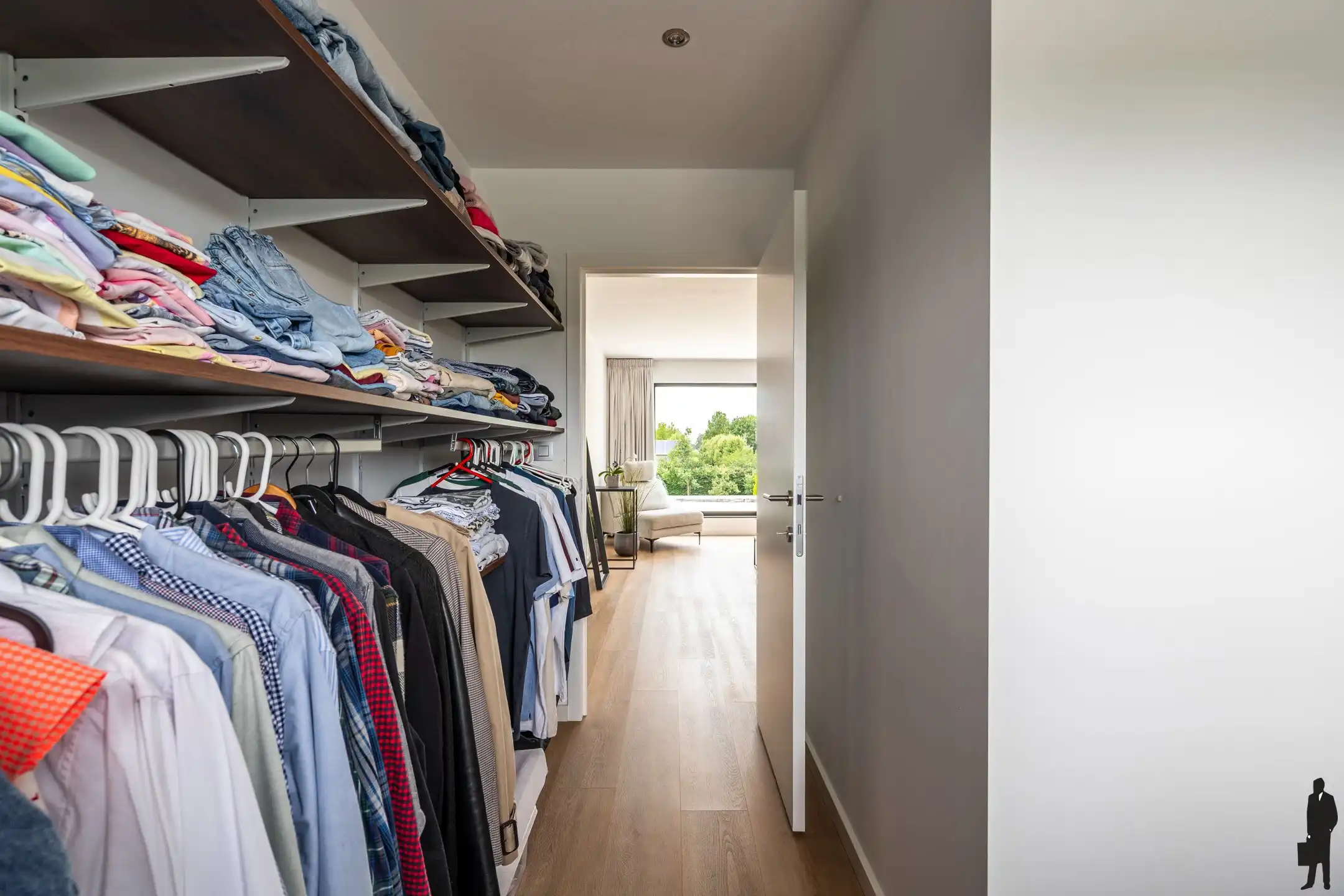 Ruime woning met multifunctionele studio foto 20