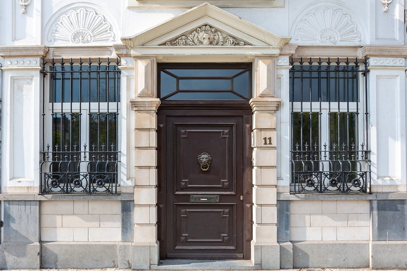 Charmante herenwoning of kantoorgebouw met zicht op de Waalsekaai foto 3