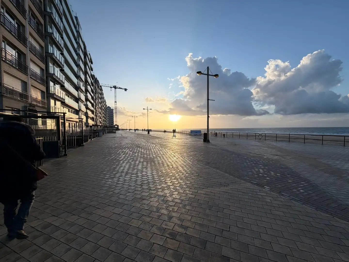 Instapklare, gemeubelde studio op toplocatie vlak bij zee foto 11