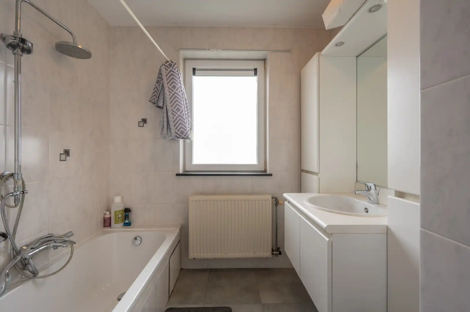 Lichtrijk appartement met terras, rustig gelegen te Lisswege foto 12