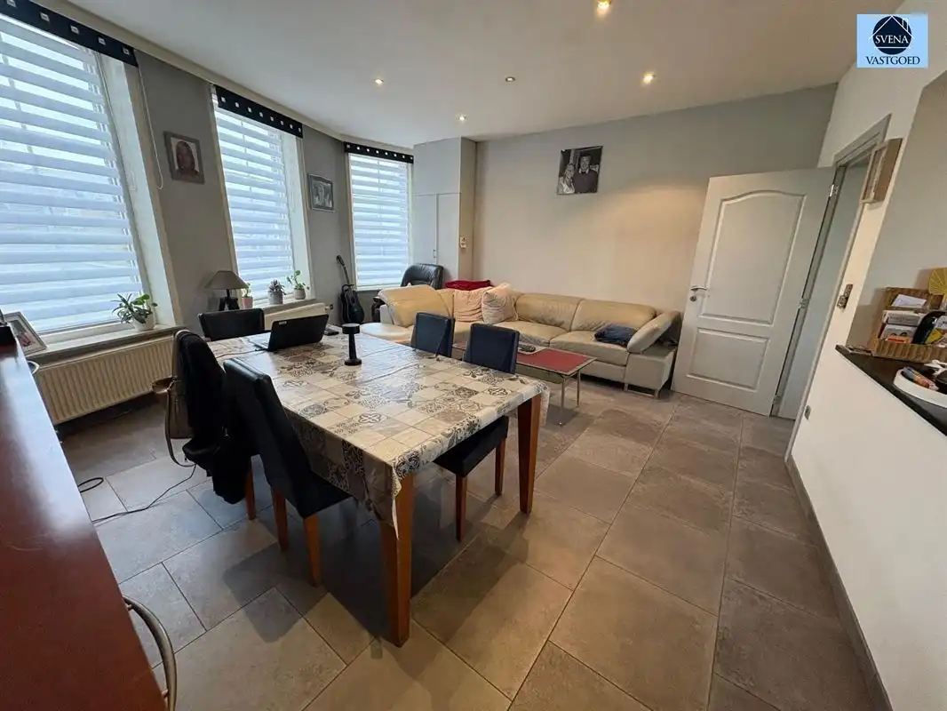 ZEER GOED GELEGEN WONING NABIJ CENTRUM foto 6