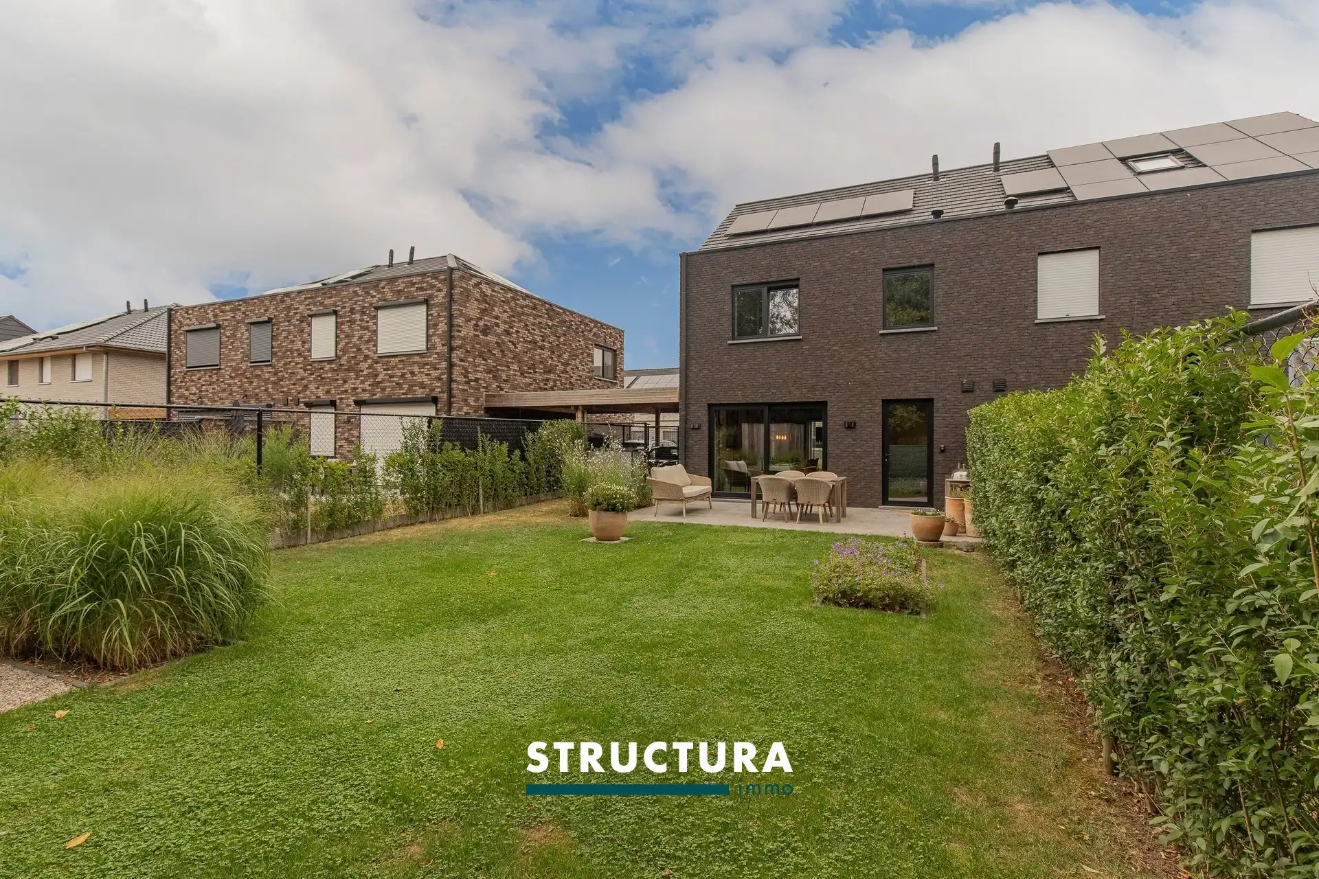 Volledig instapklare woning met 3slpk's, tuin en carport foto 33