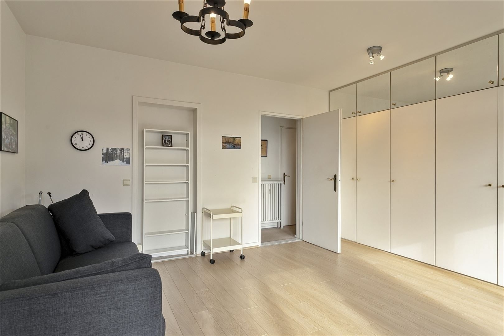 Ruim appartement met terras te Berchem foto 14