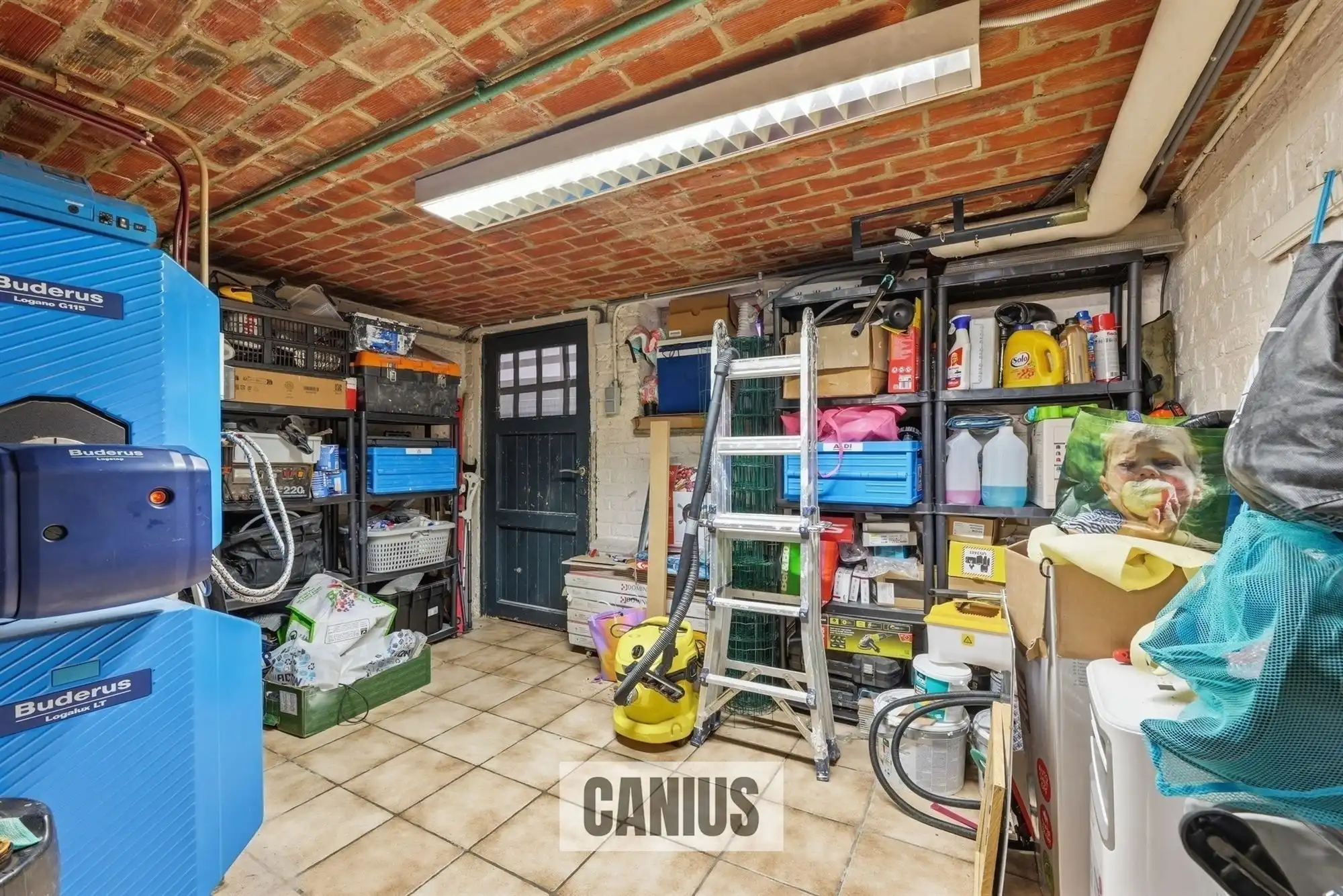 GERENOVEERDE OPEN BEBOUWING MET VIER SLAAPKAMERS foto 27