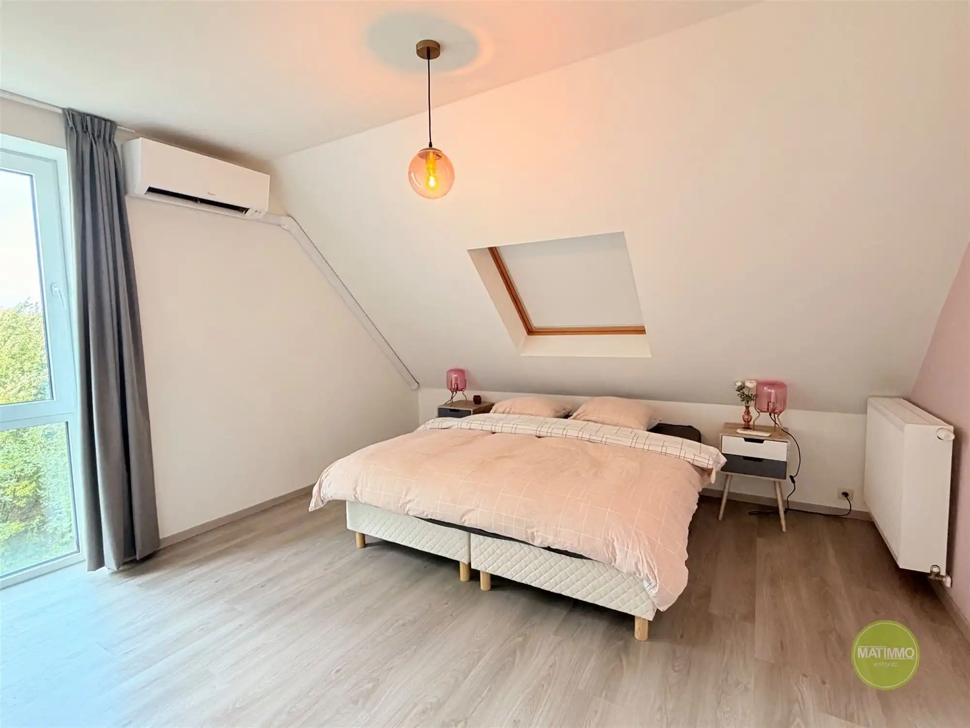 BEMEUBELD DAKAPPARTEMENT MET RUIM TERRAS IN MOL foto 13