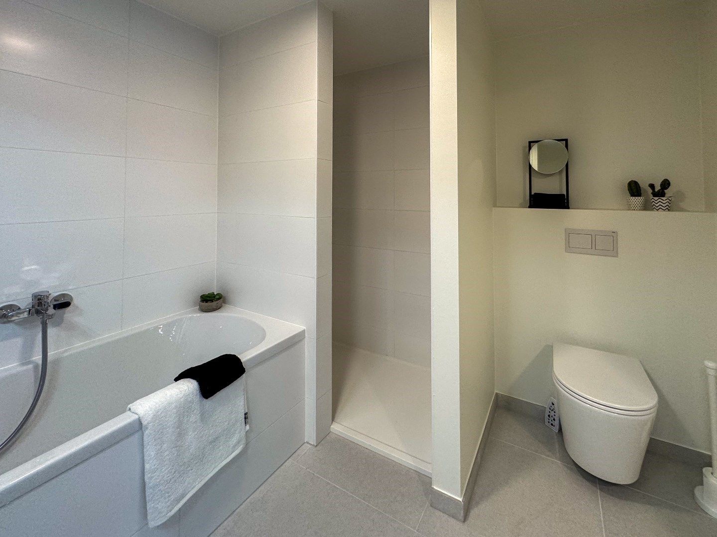 Nieuwbouw gelijkvloersappartement met 3 slaapkamers en 2 ruime terrassen. foto 17