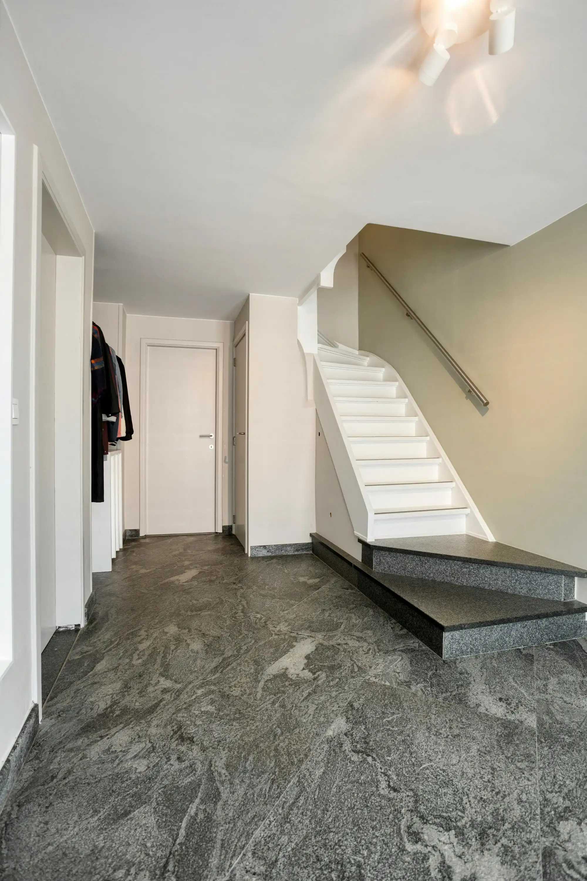 Huis met 3 slaapkamers, inpandige garage en EPC label B  foto 18