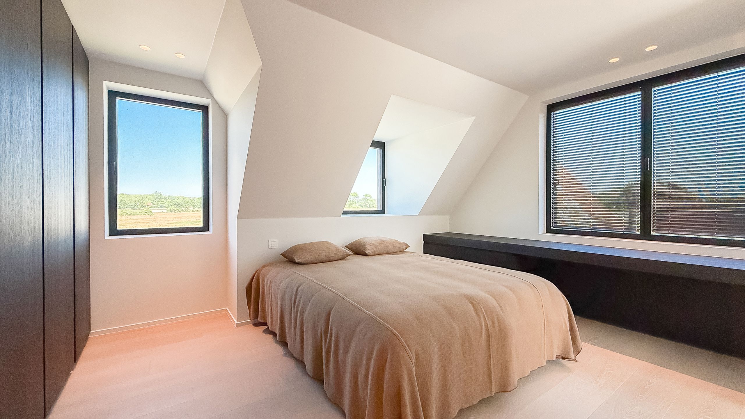 Nieuwbouwvilla - panoramisch zicht over de polders! foto 13
