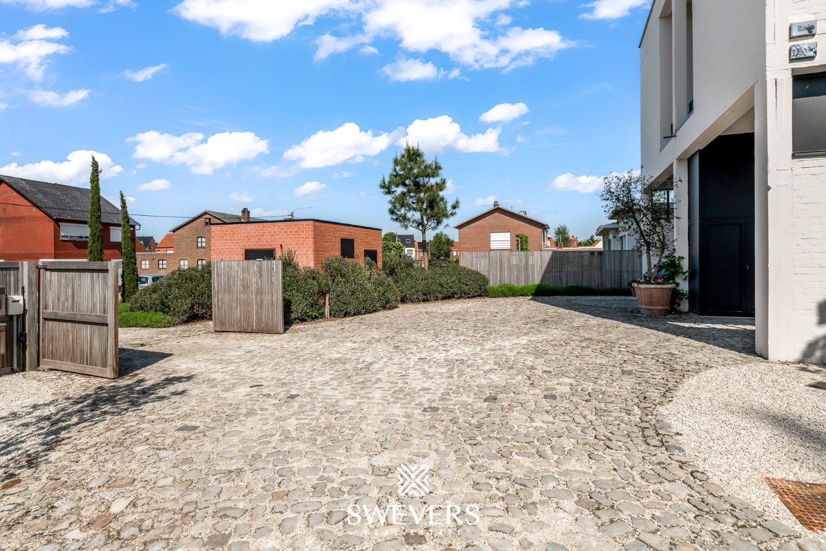 Exclusieve gelijkvloerse loft met zwembad in Mol (verkoop onder registratie) foto 44