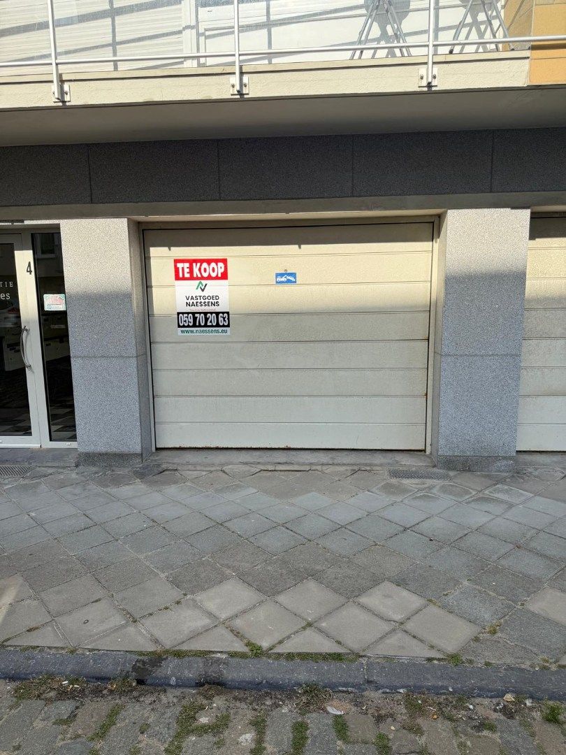 RUIME GARAGEBOX VLAKBIJ ZEEDIJK foto 3