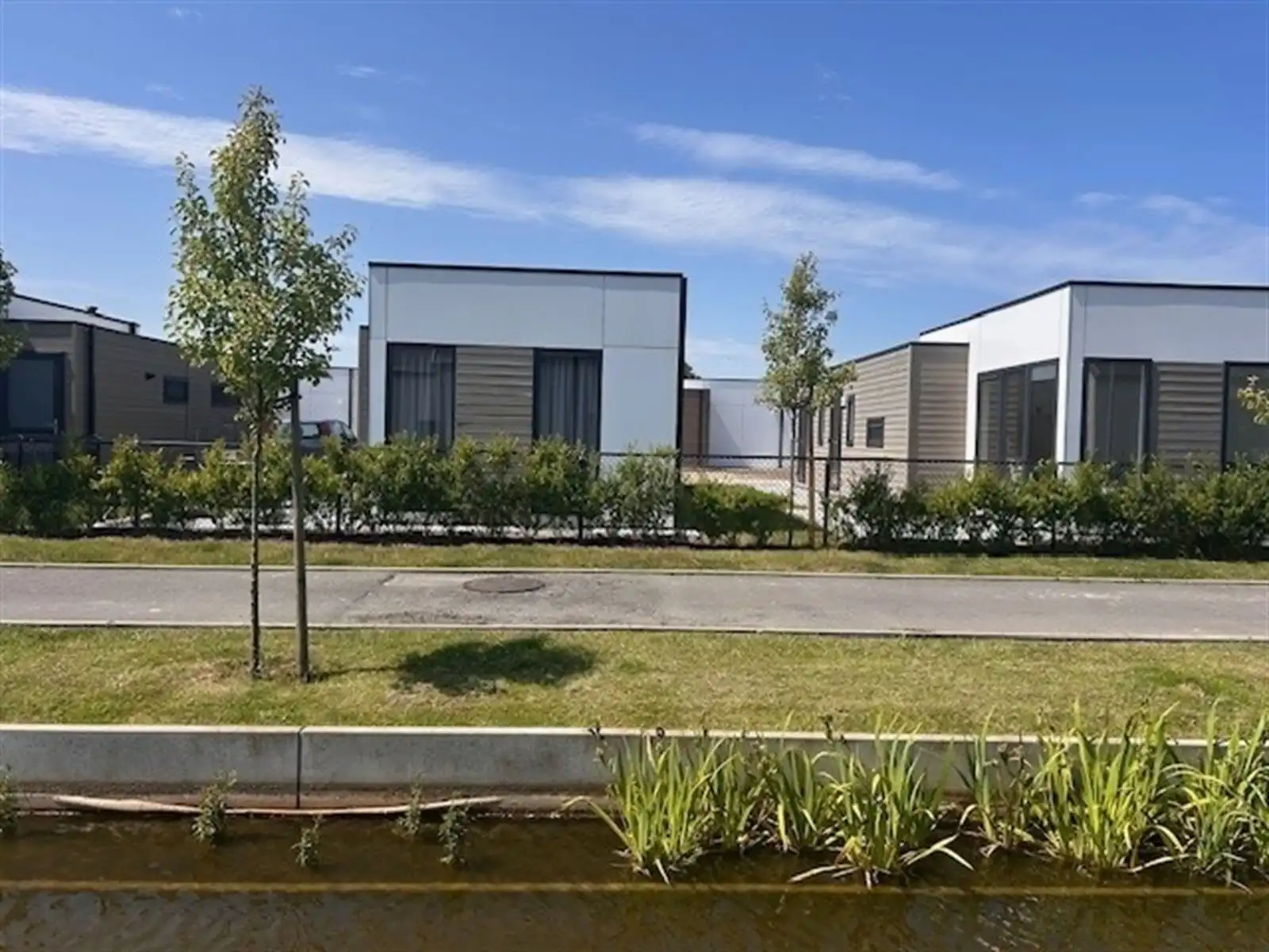 Moderne vakantie lodge mét terras foto 7