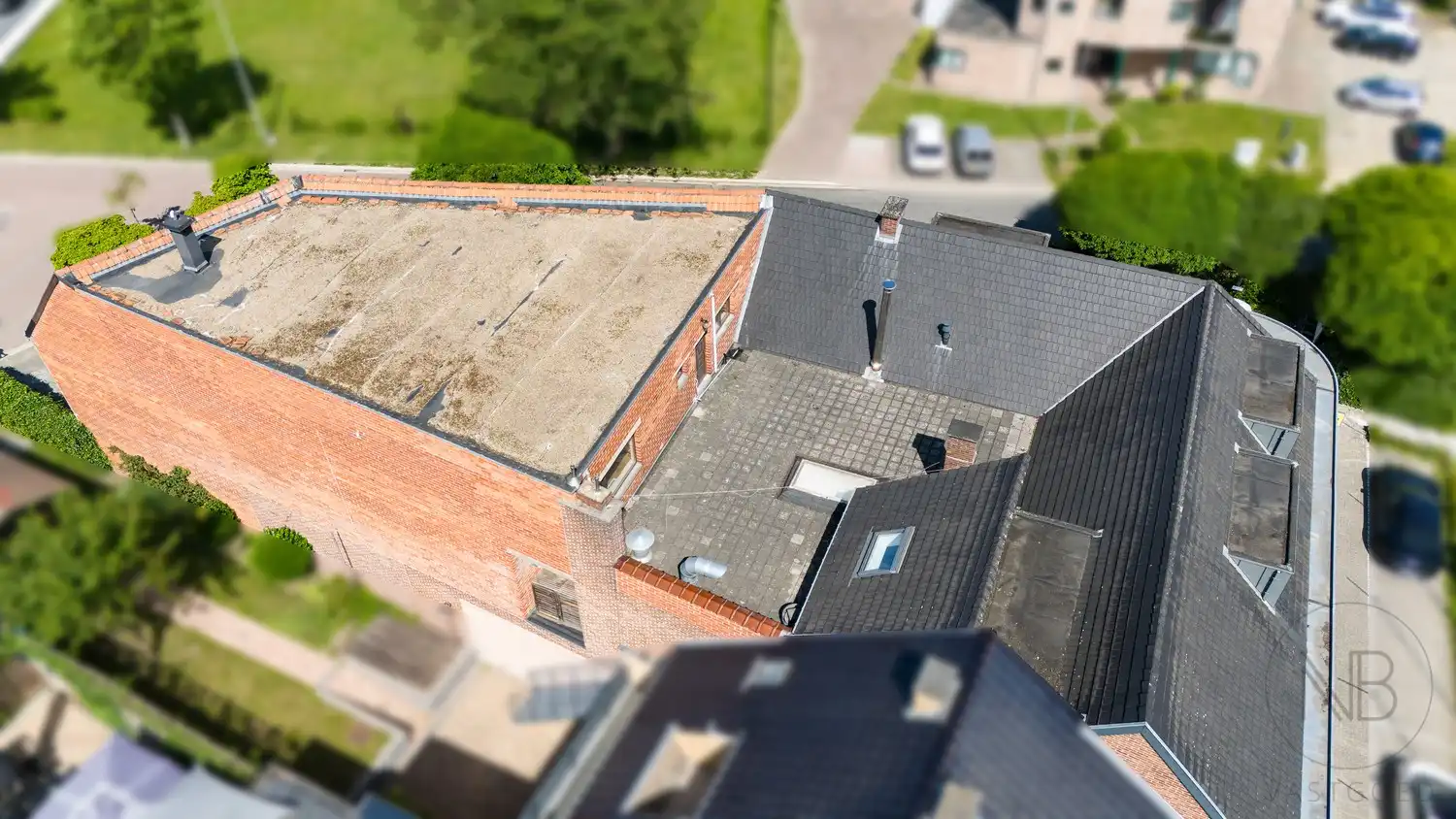 Te renoveren appartemtent met garage te koop! foto 34